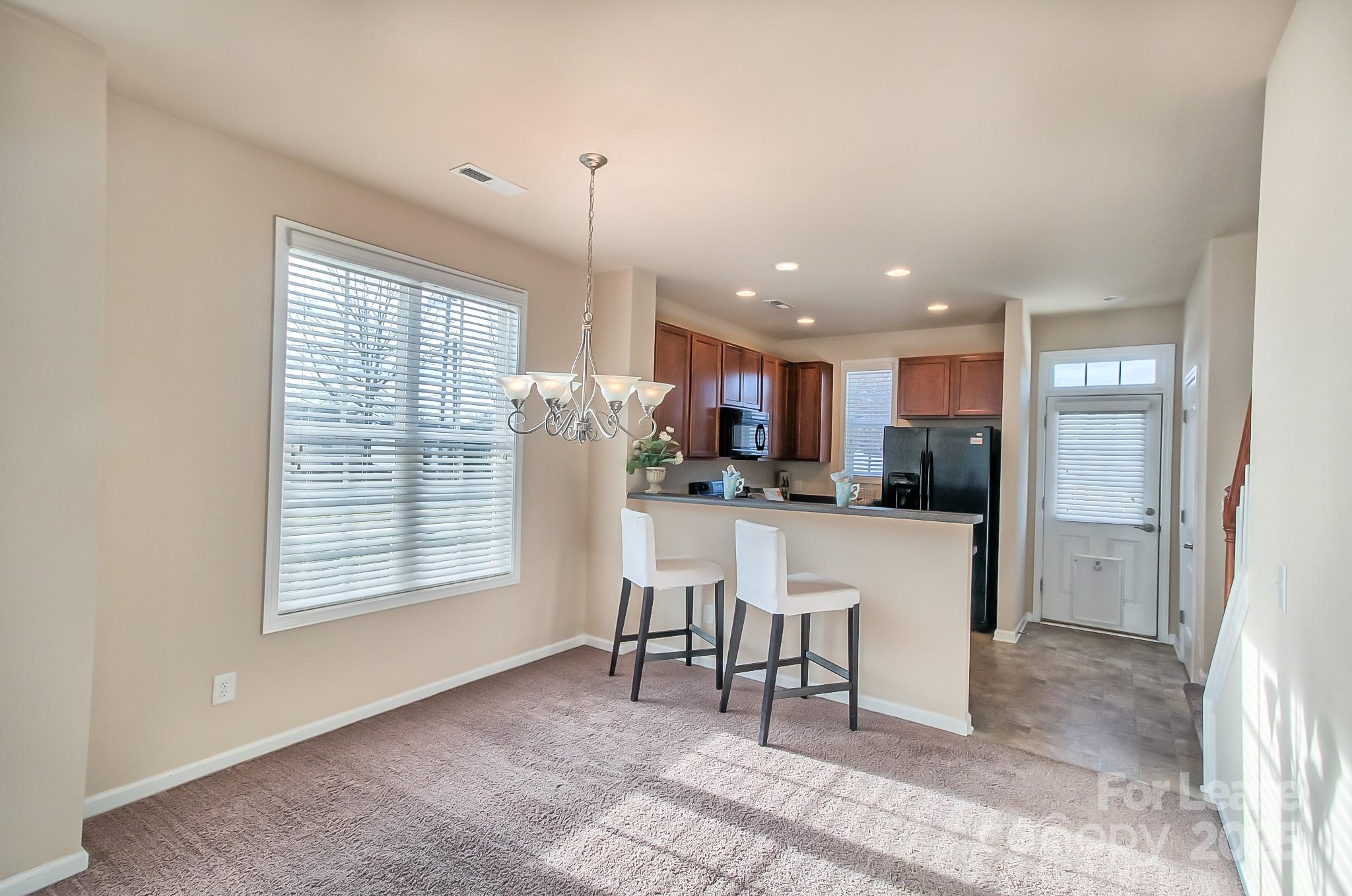 property viewer photo 5