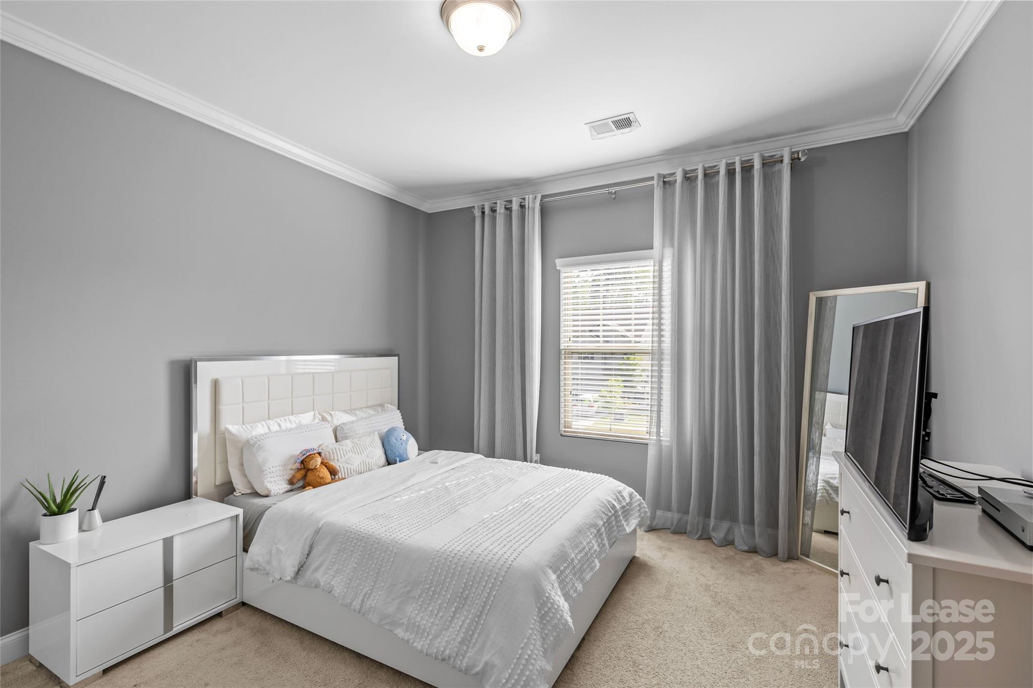 property viewer photo 17
