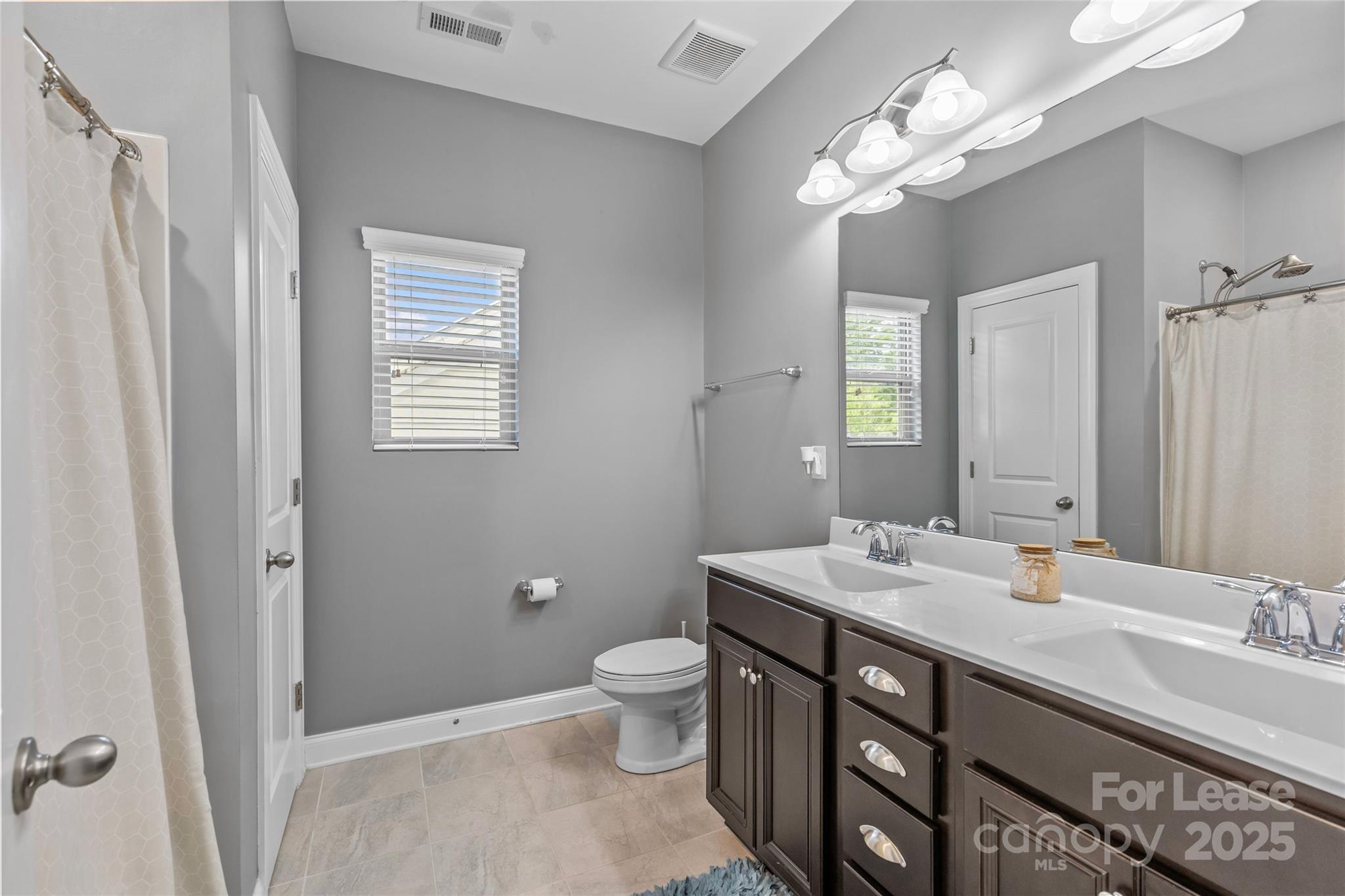 property viewer photo 18