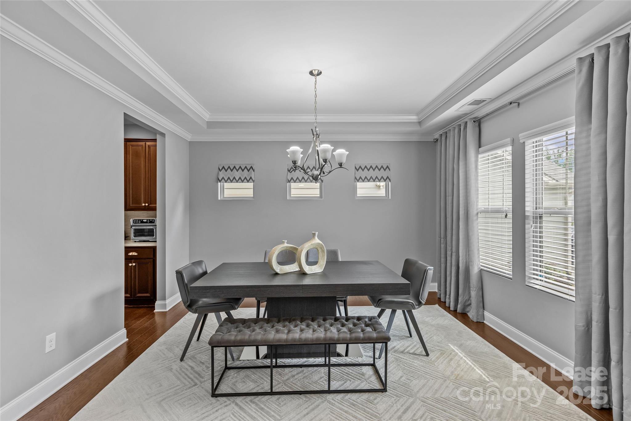 property viewer photo 4