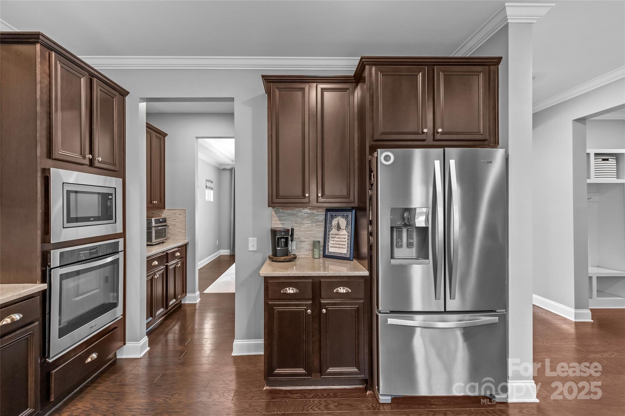 property viewer photo 6