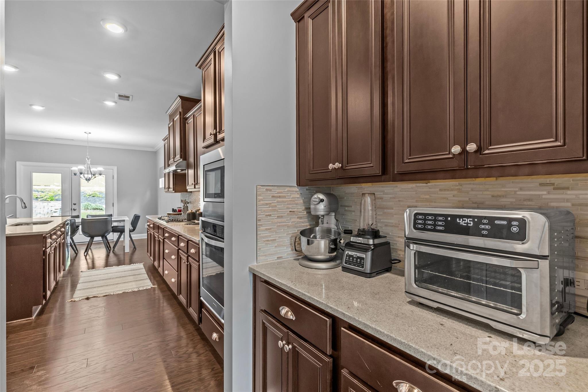 property viewer photo 8