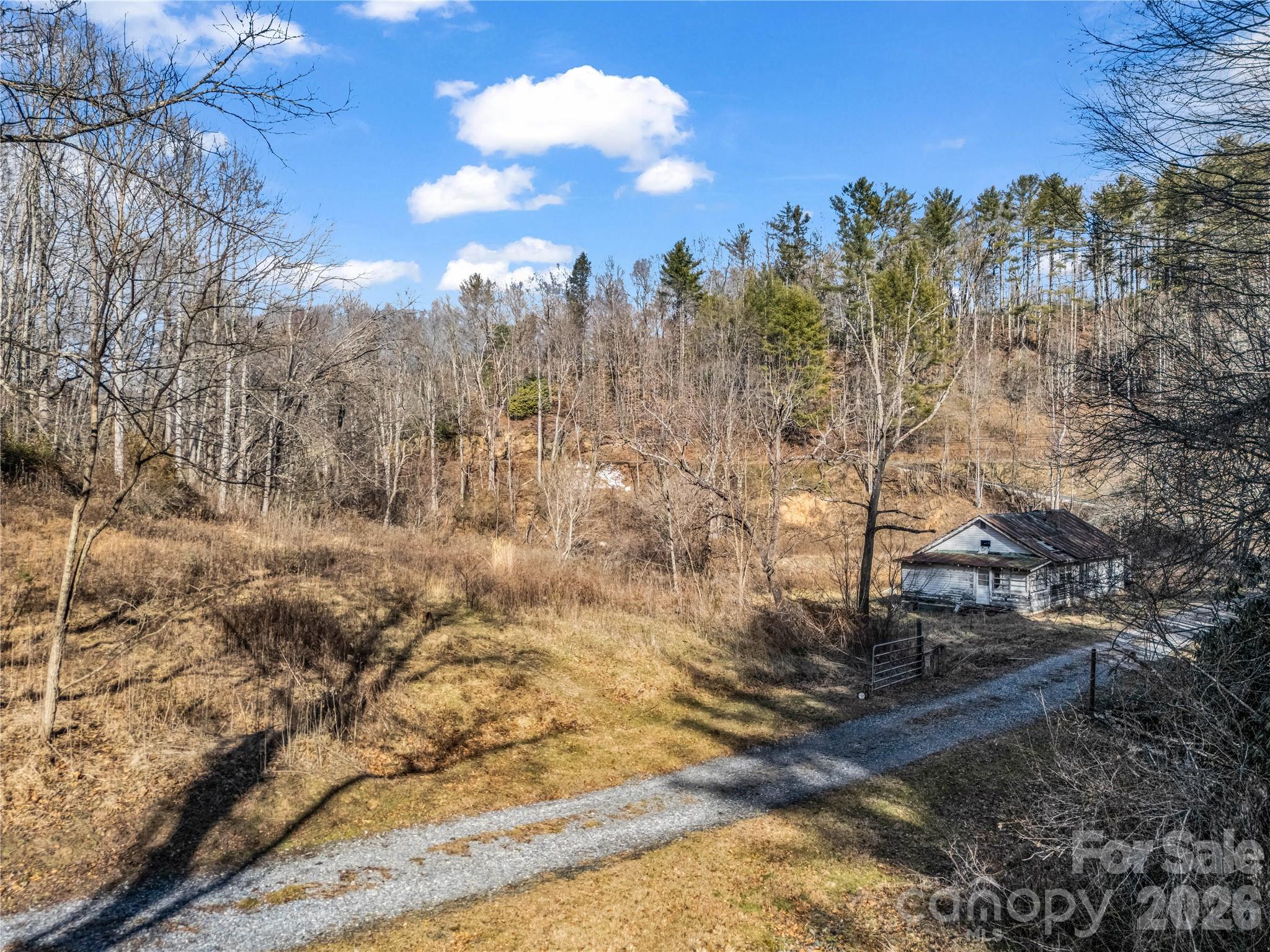 main property photo 18