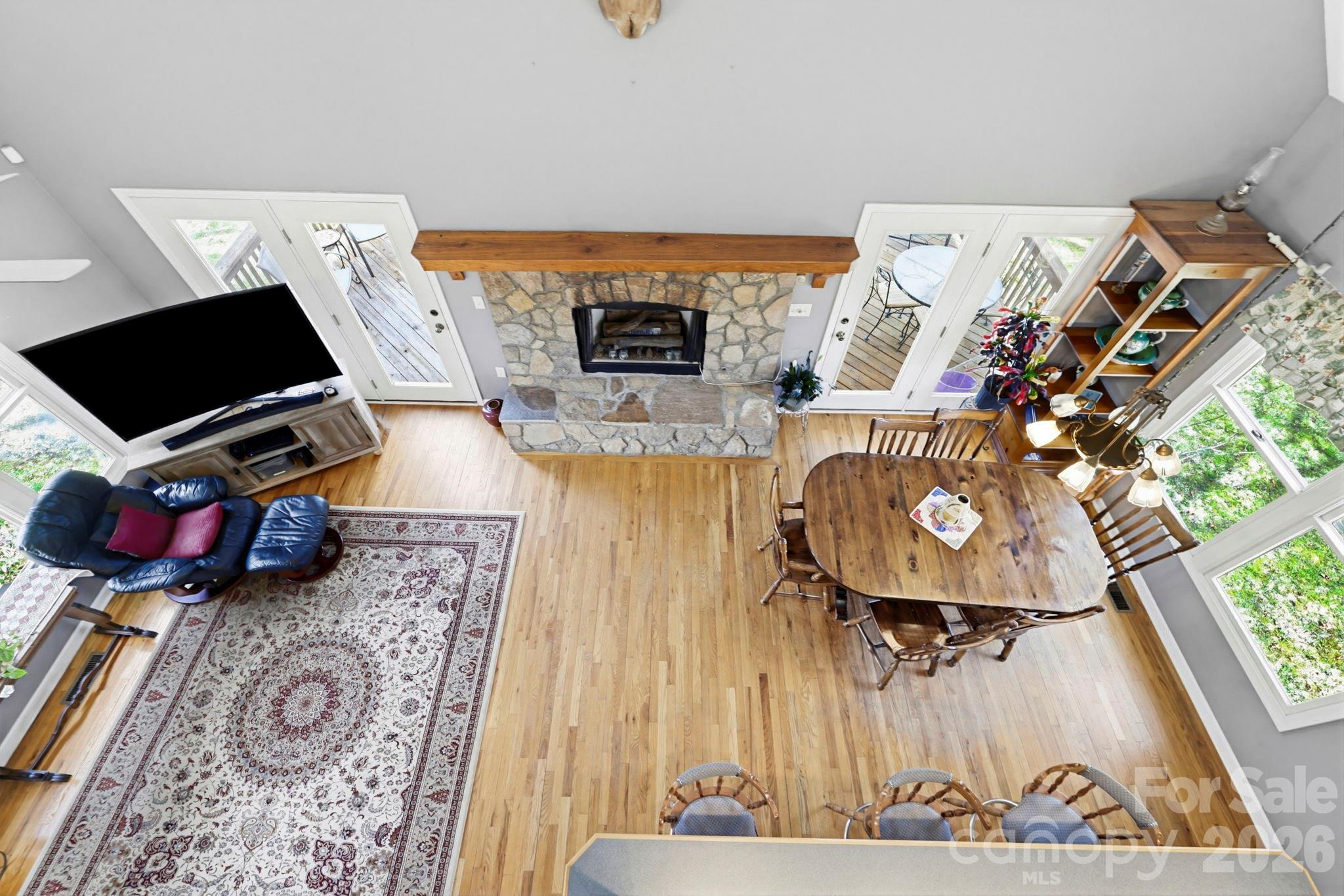 main property photo 31