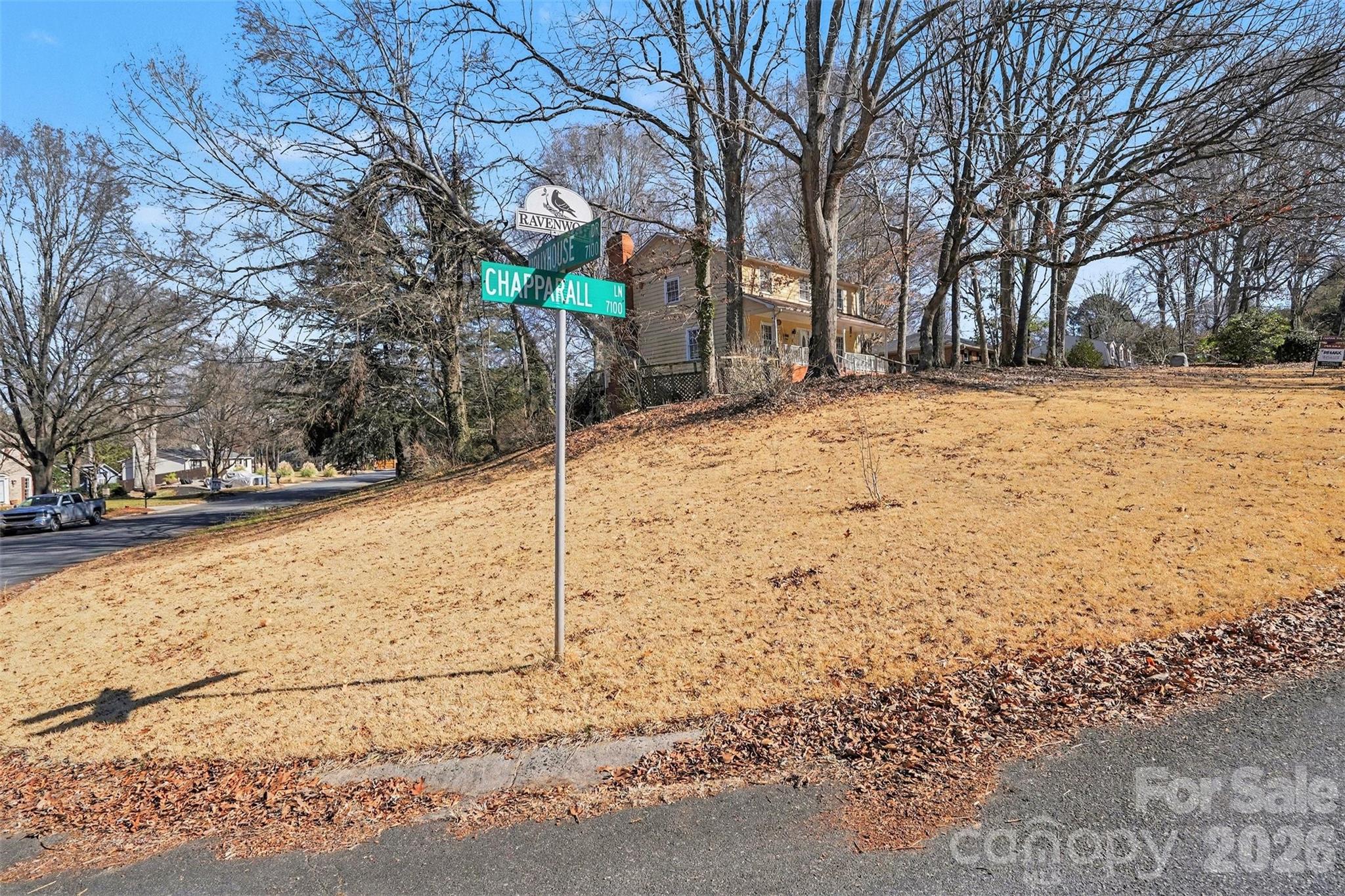main property photo 28
