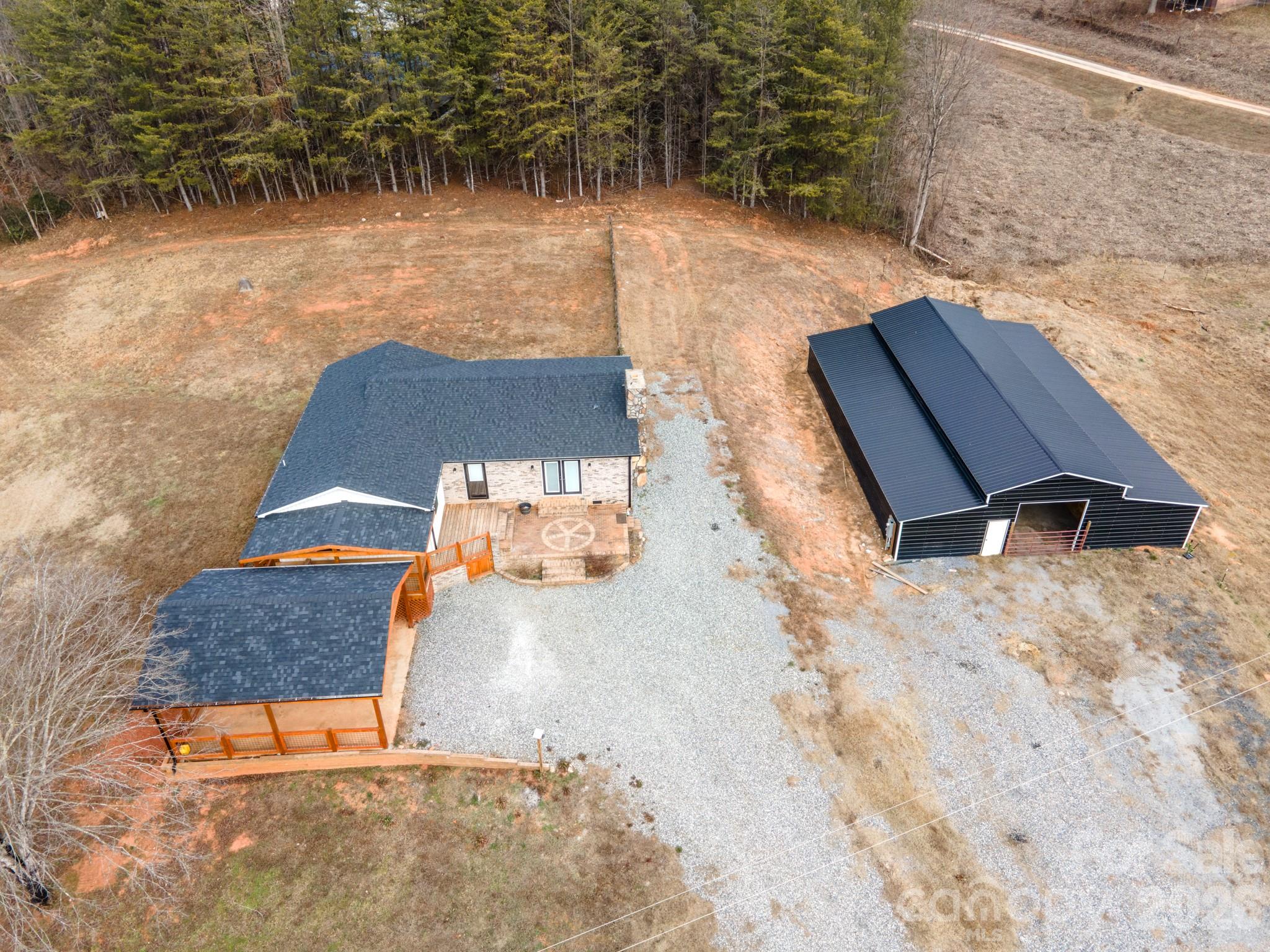 main property photo 36
