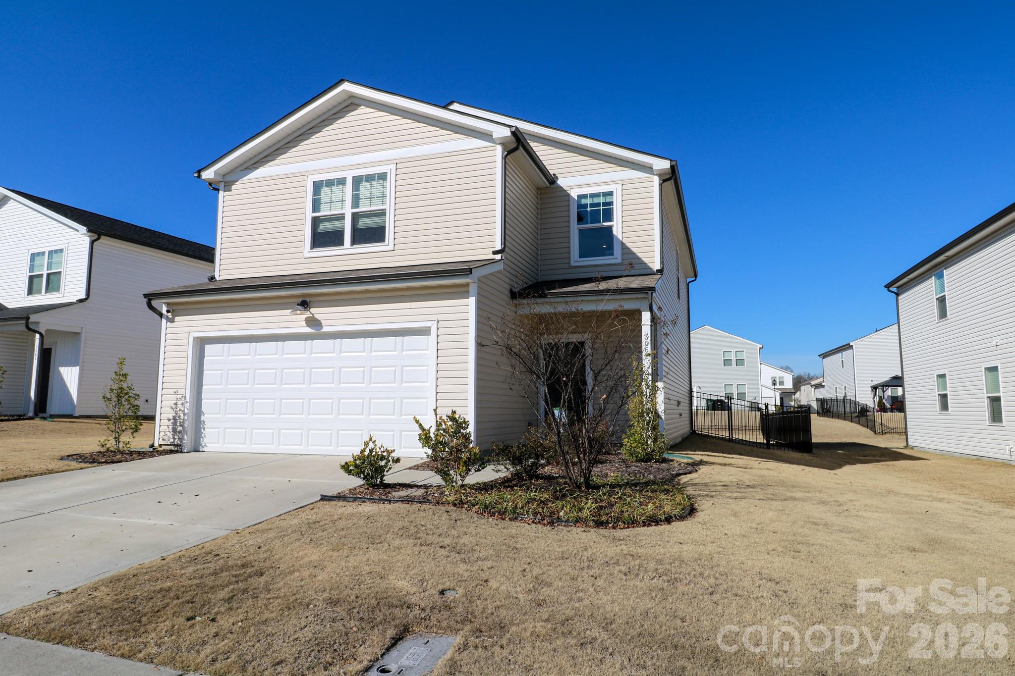 main property photo 0