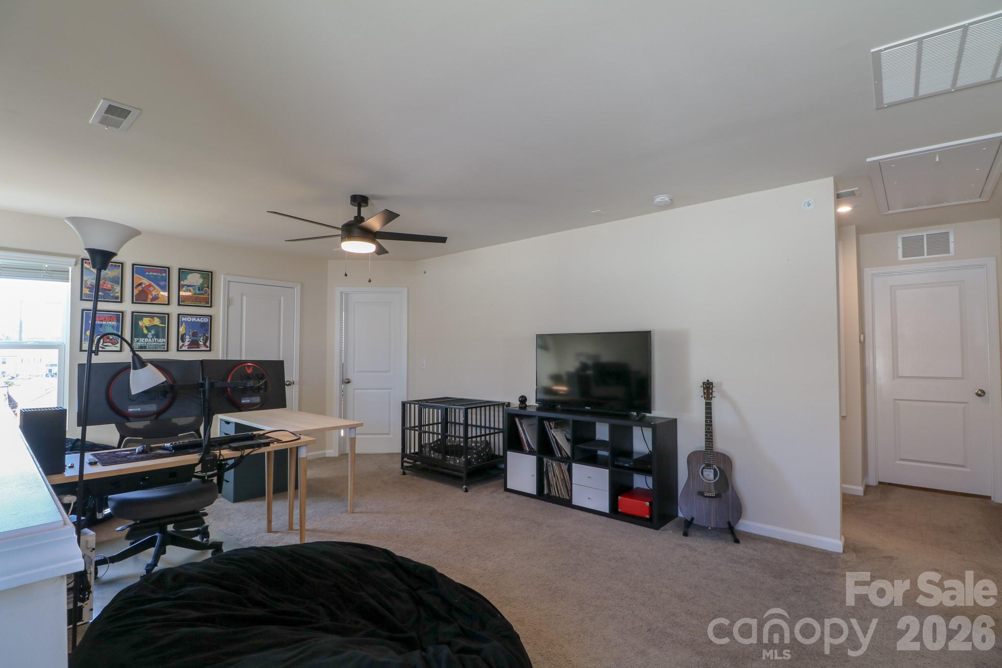 property viewer photo 13