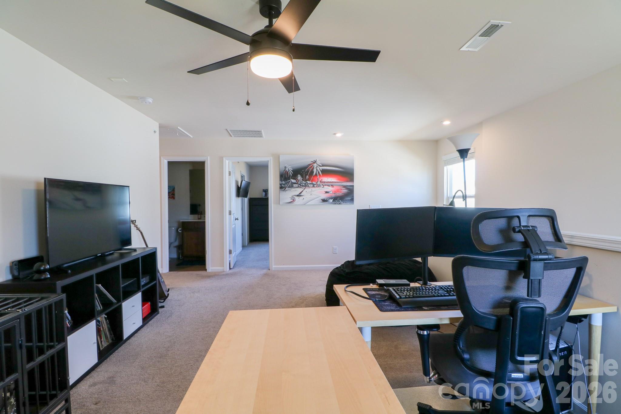 property viewer photo 15