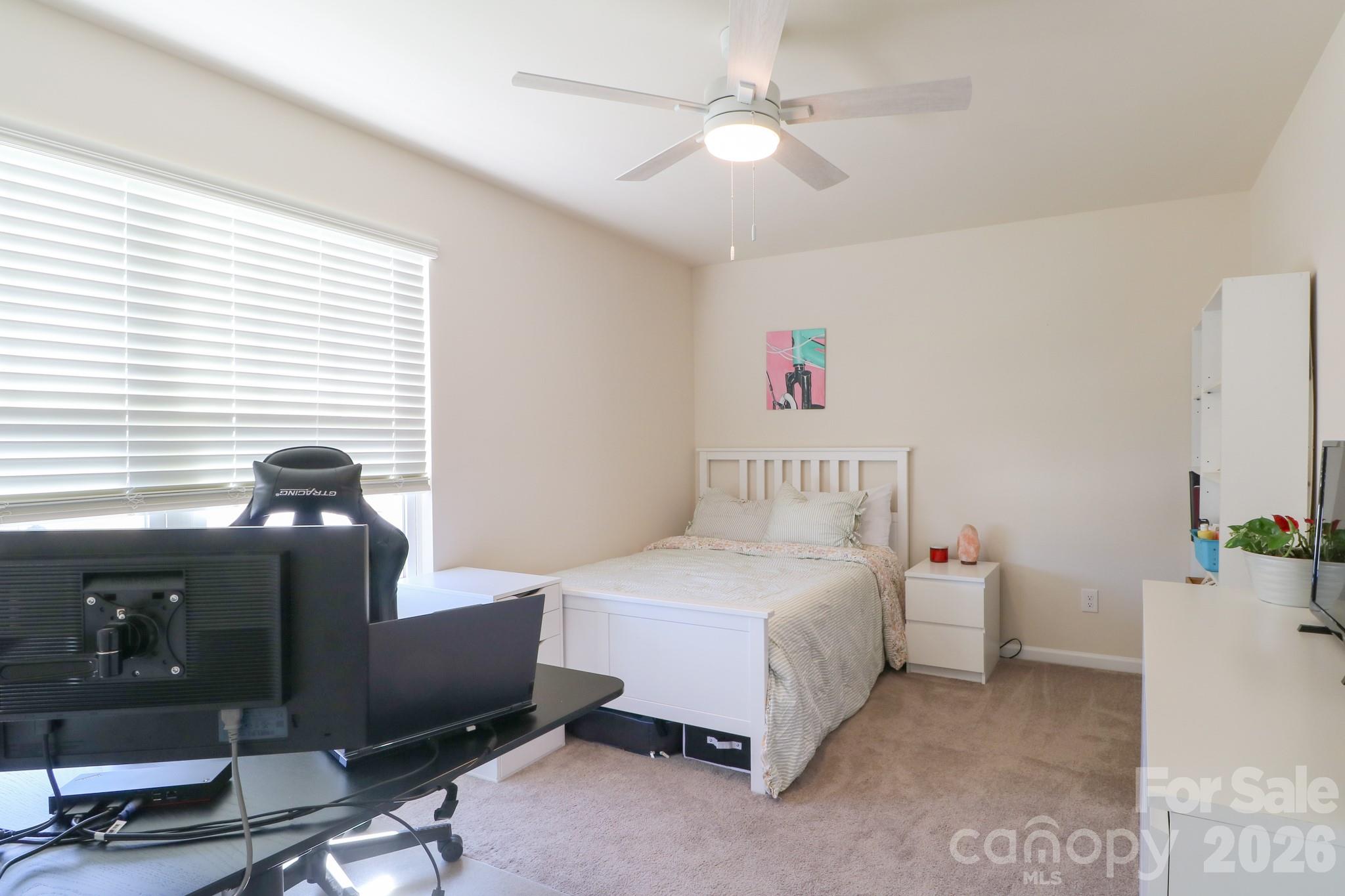 property viewer photo 26