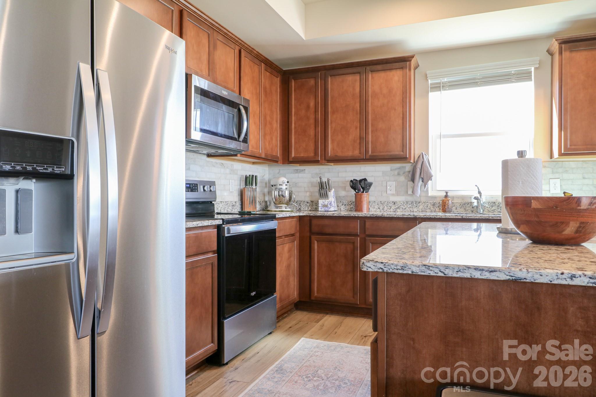 property viewer photo 9