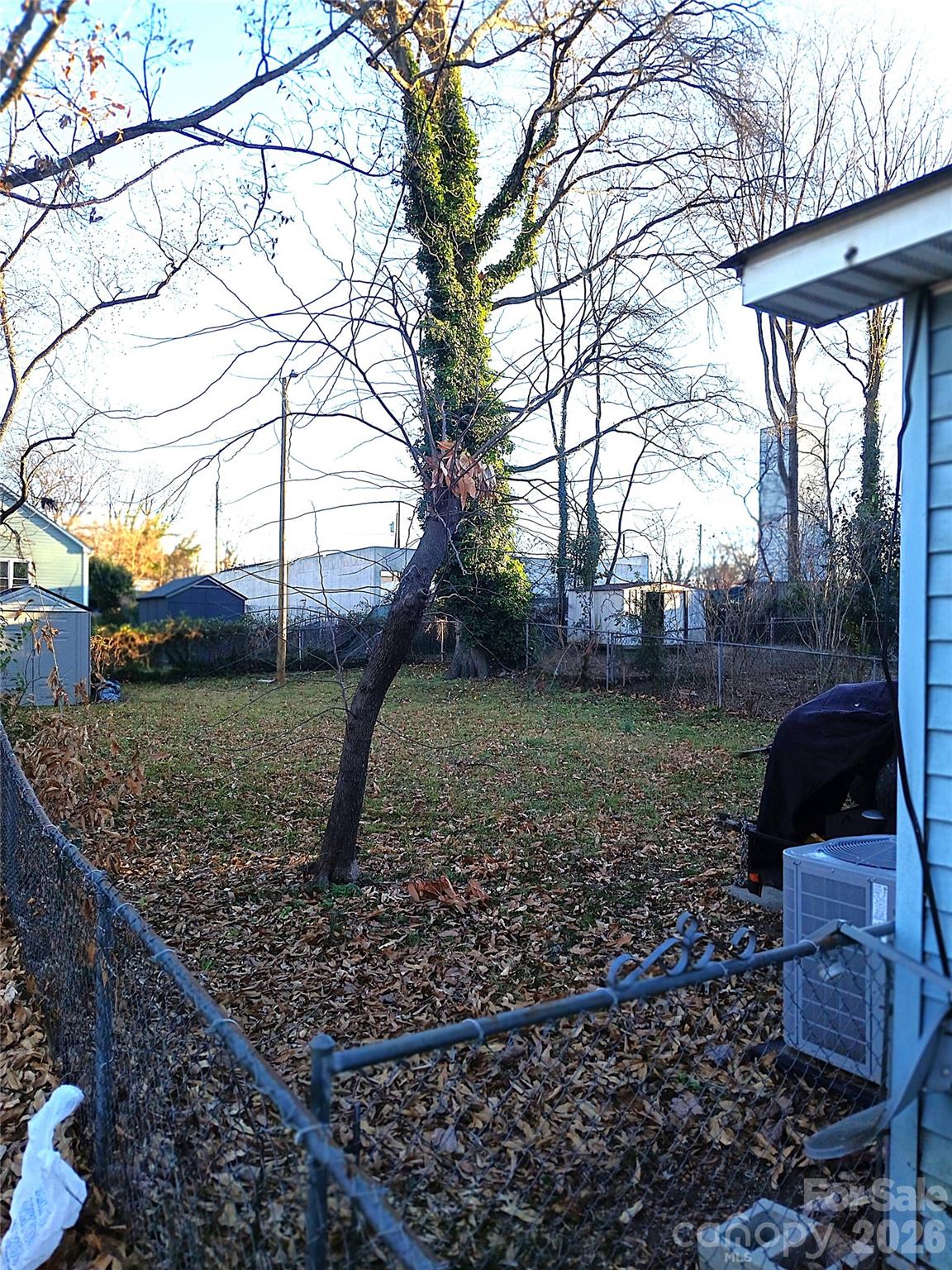 property viewer photo 5