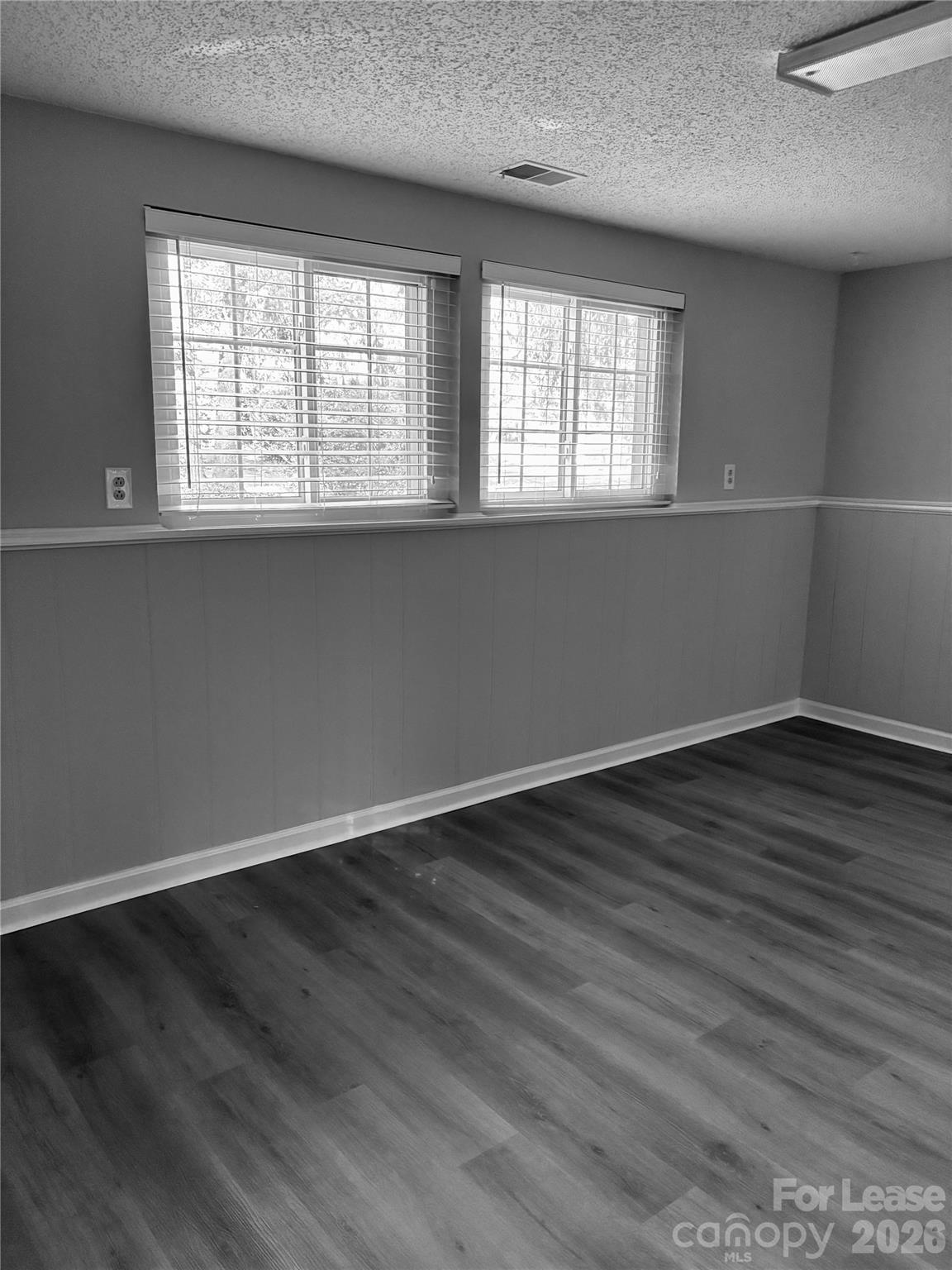 property viewer photo 15