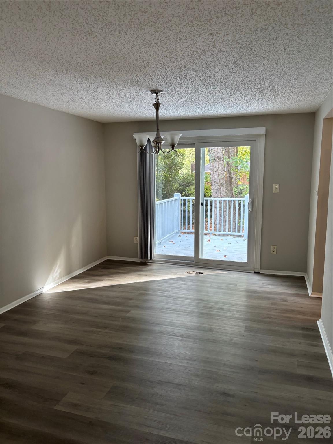 property viewer photo 2