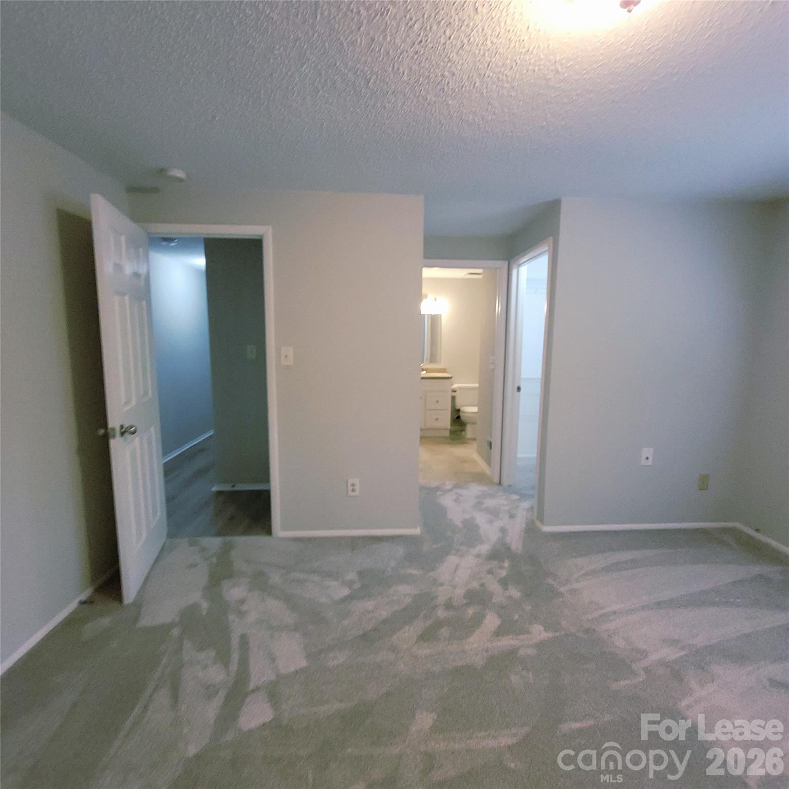 property viewer photo 9