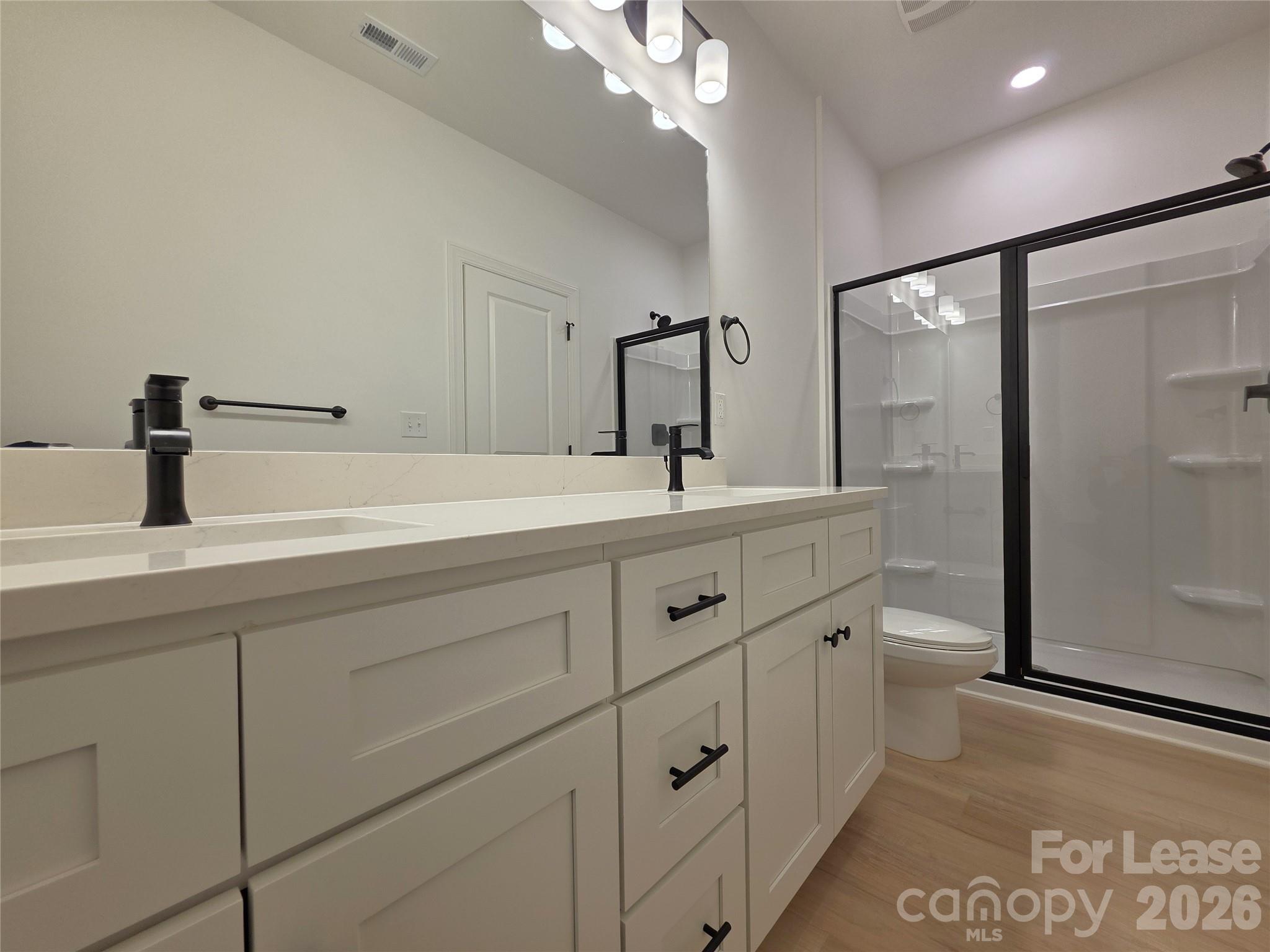 property viewer photo 16