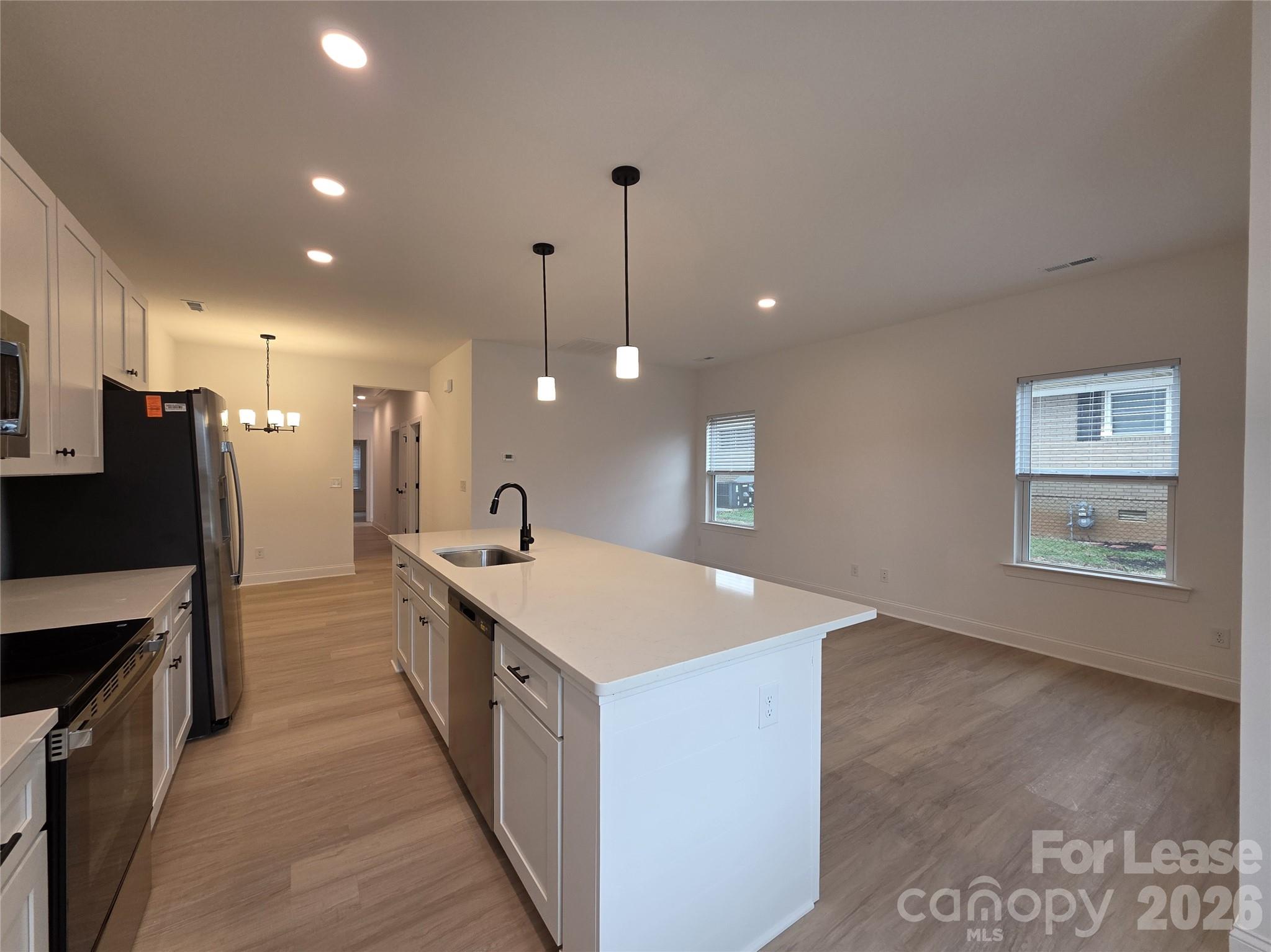 property viewer photo 2
