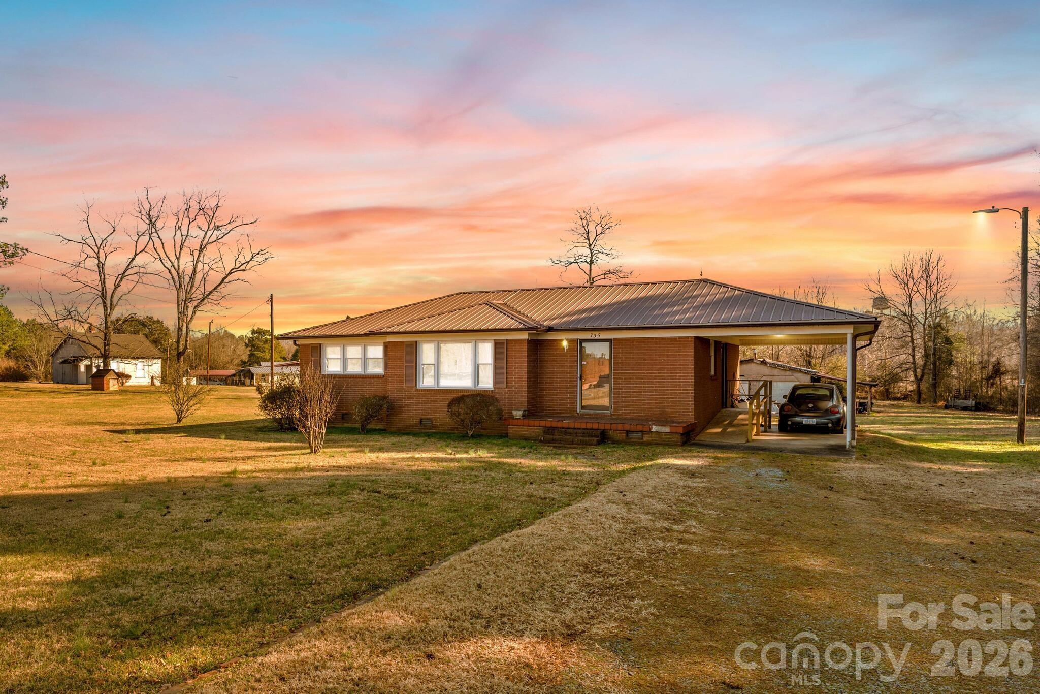 main property photo 0