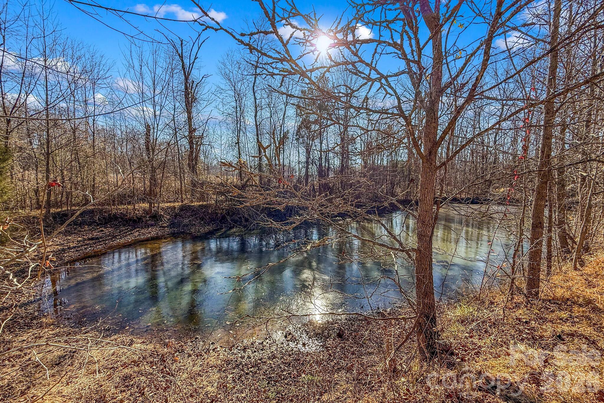 property viewer photo 2