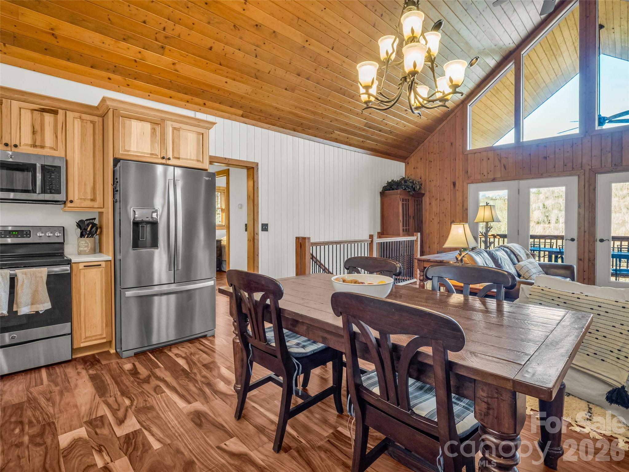 main property photo 16