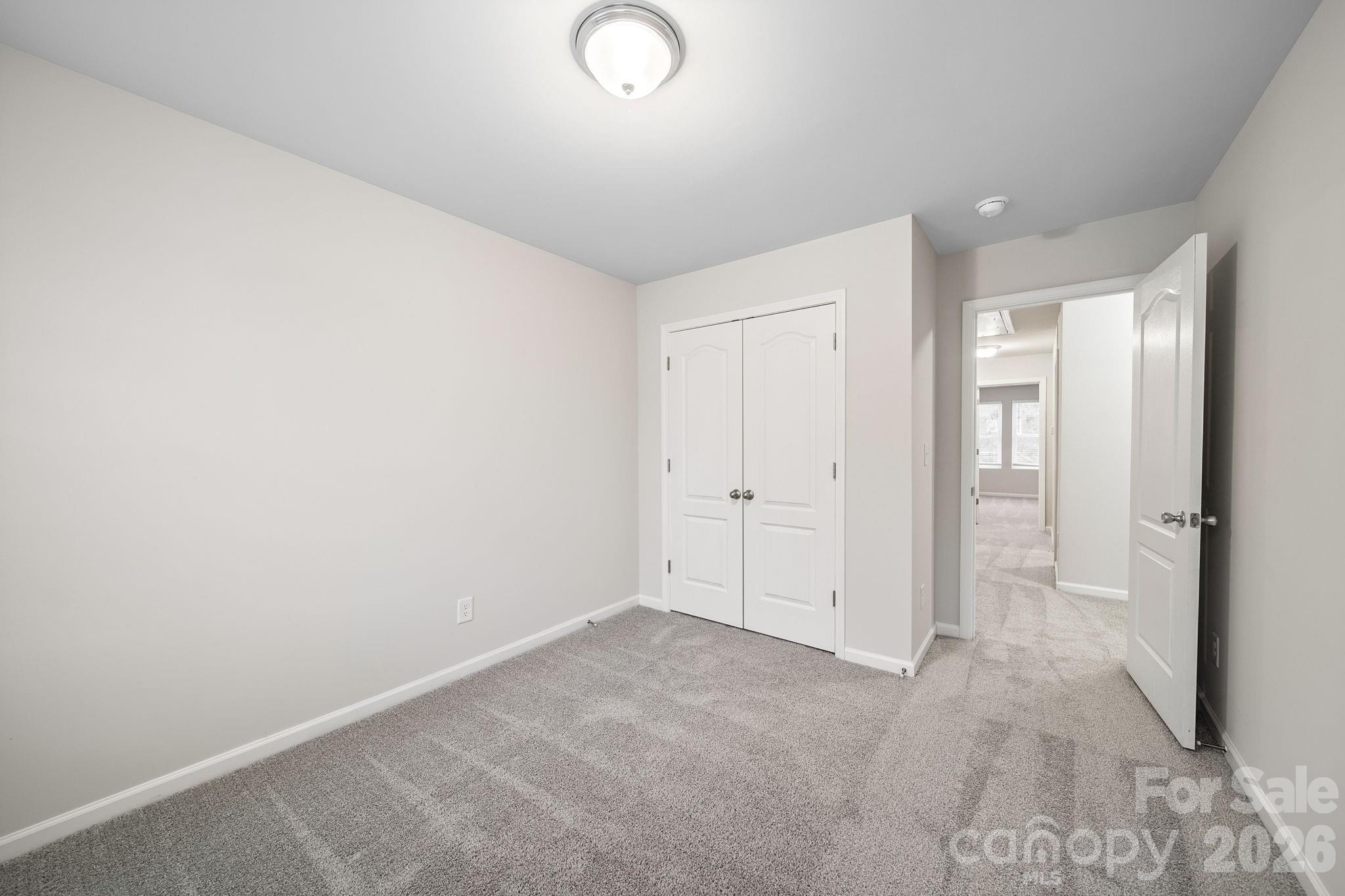 property viewer photo 24