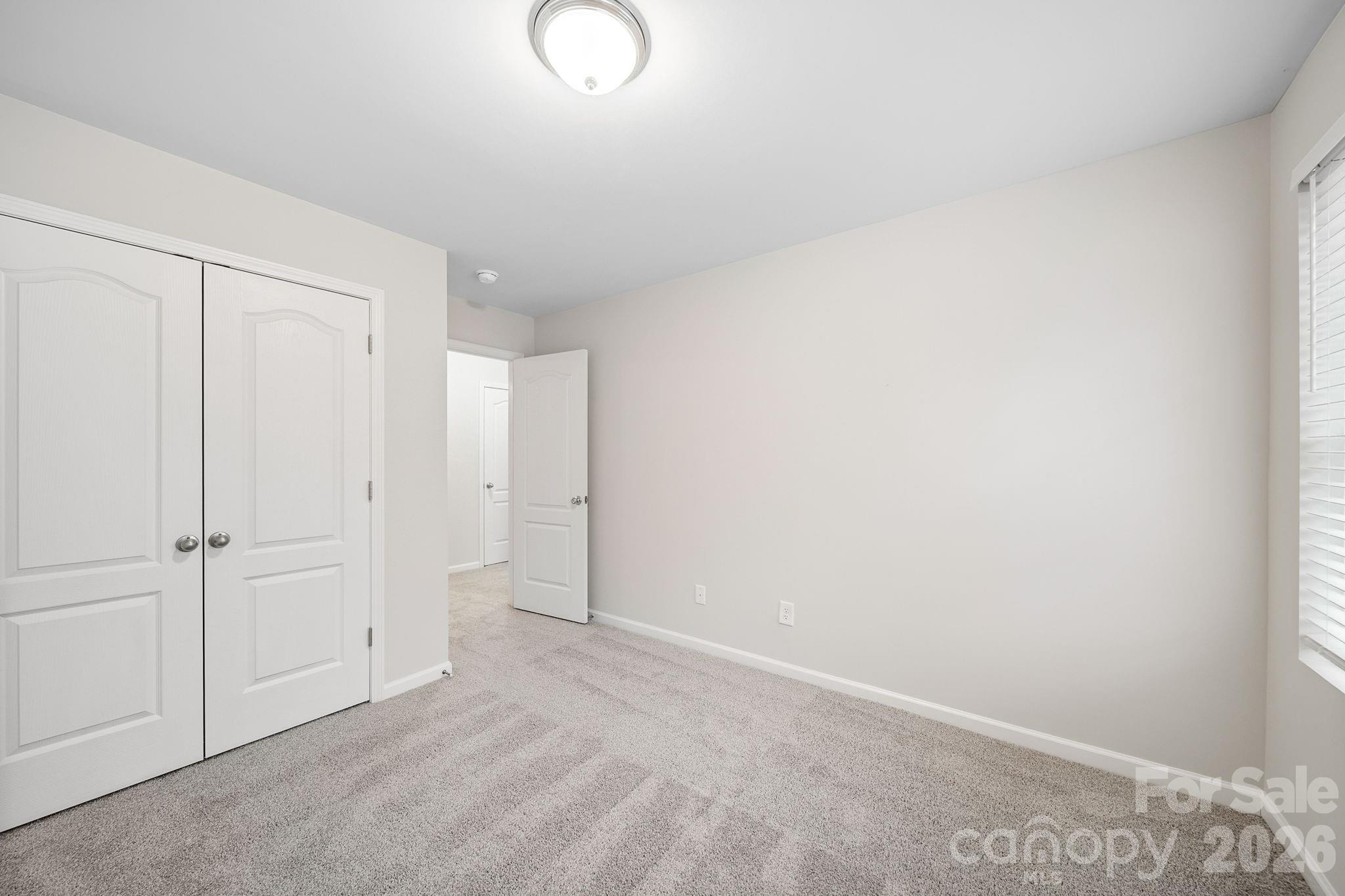property viewer photo 25
