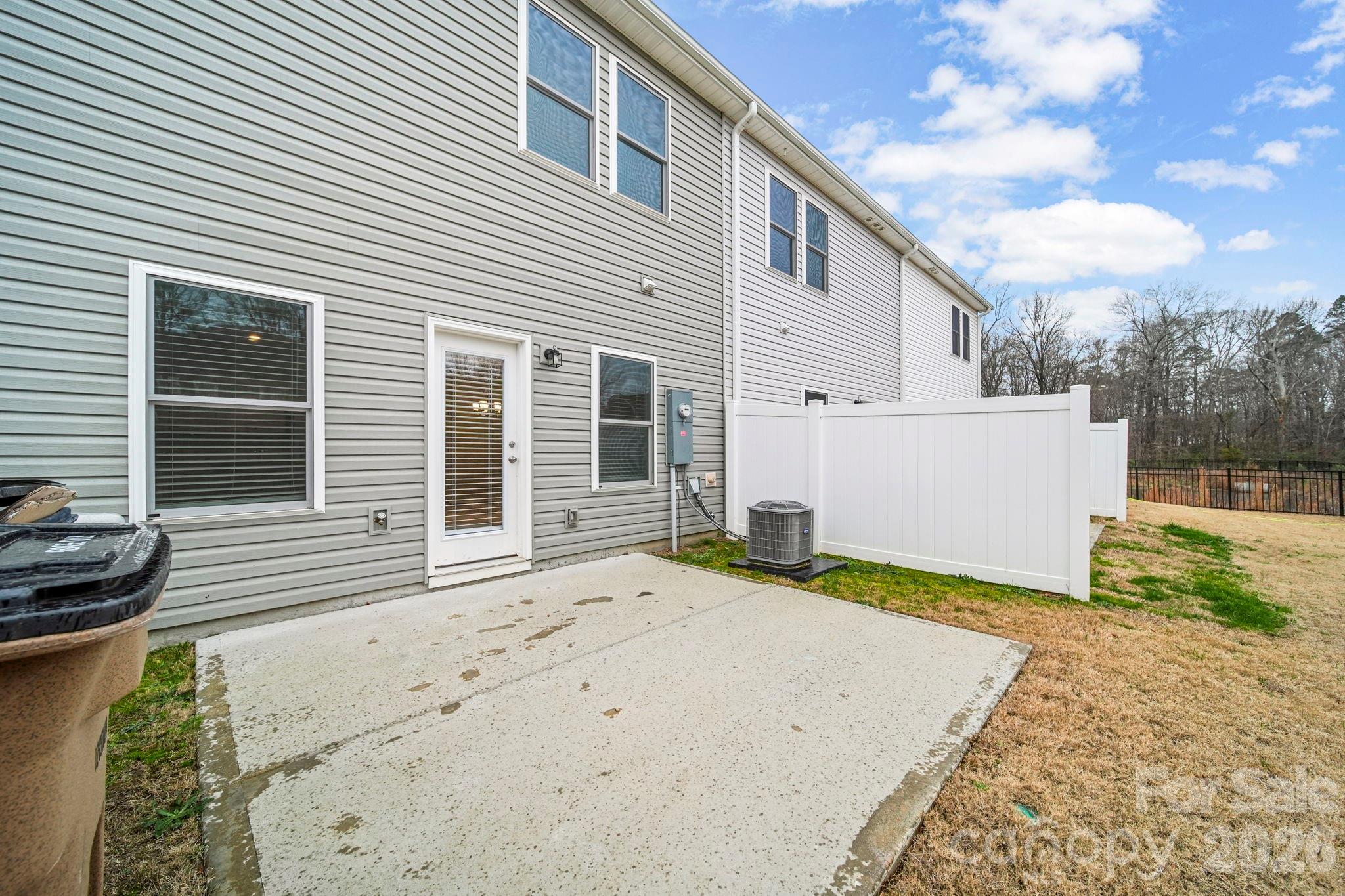 property viewer photo 36