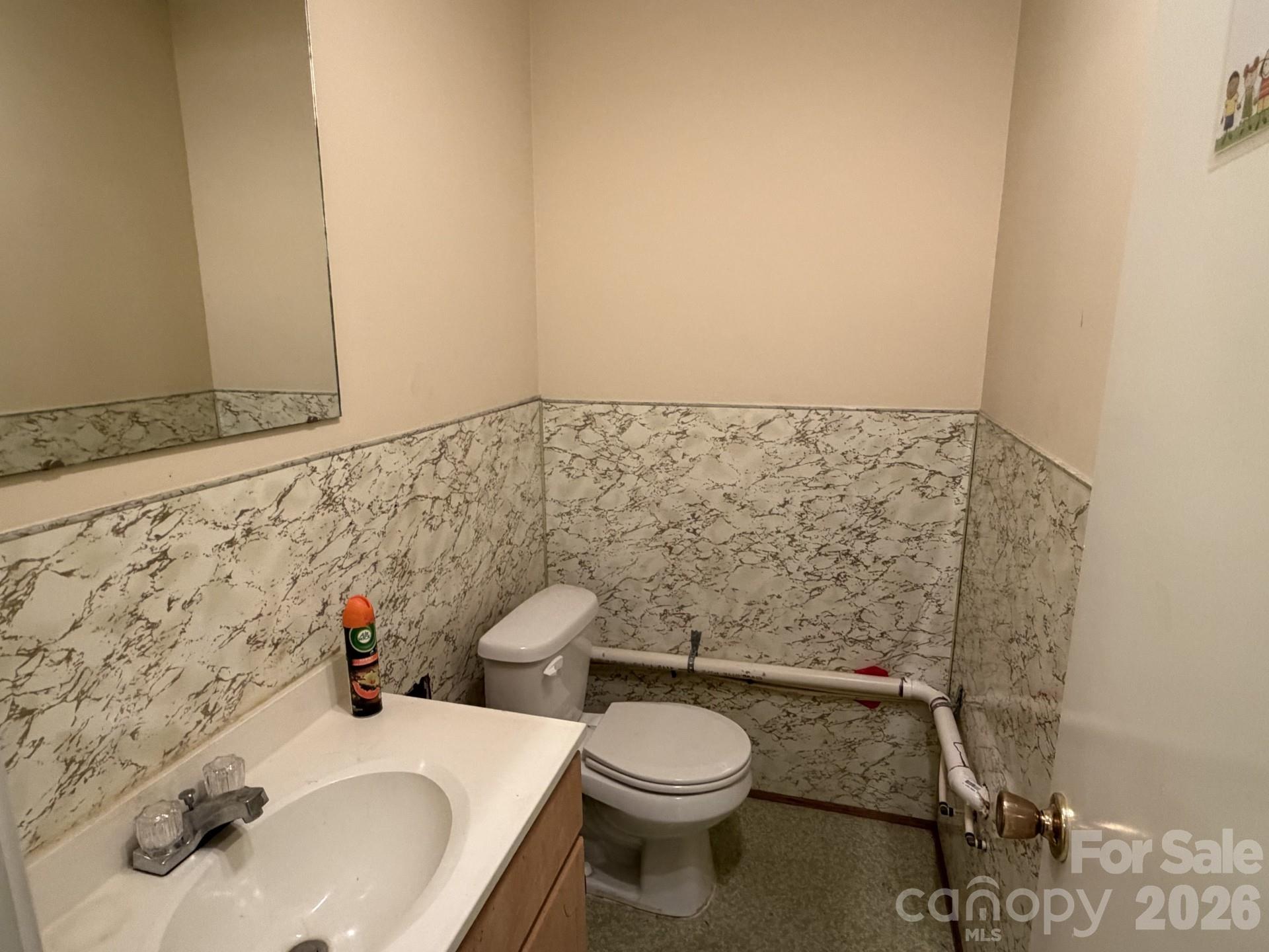 main property photo 7