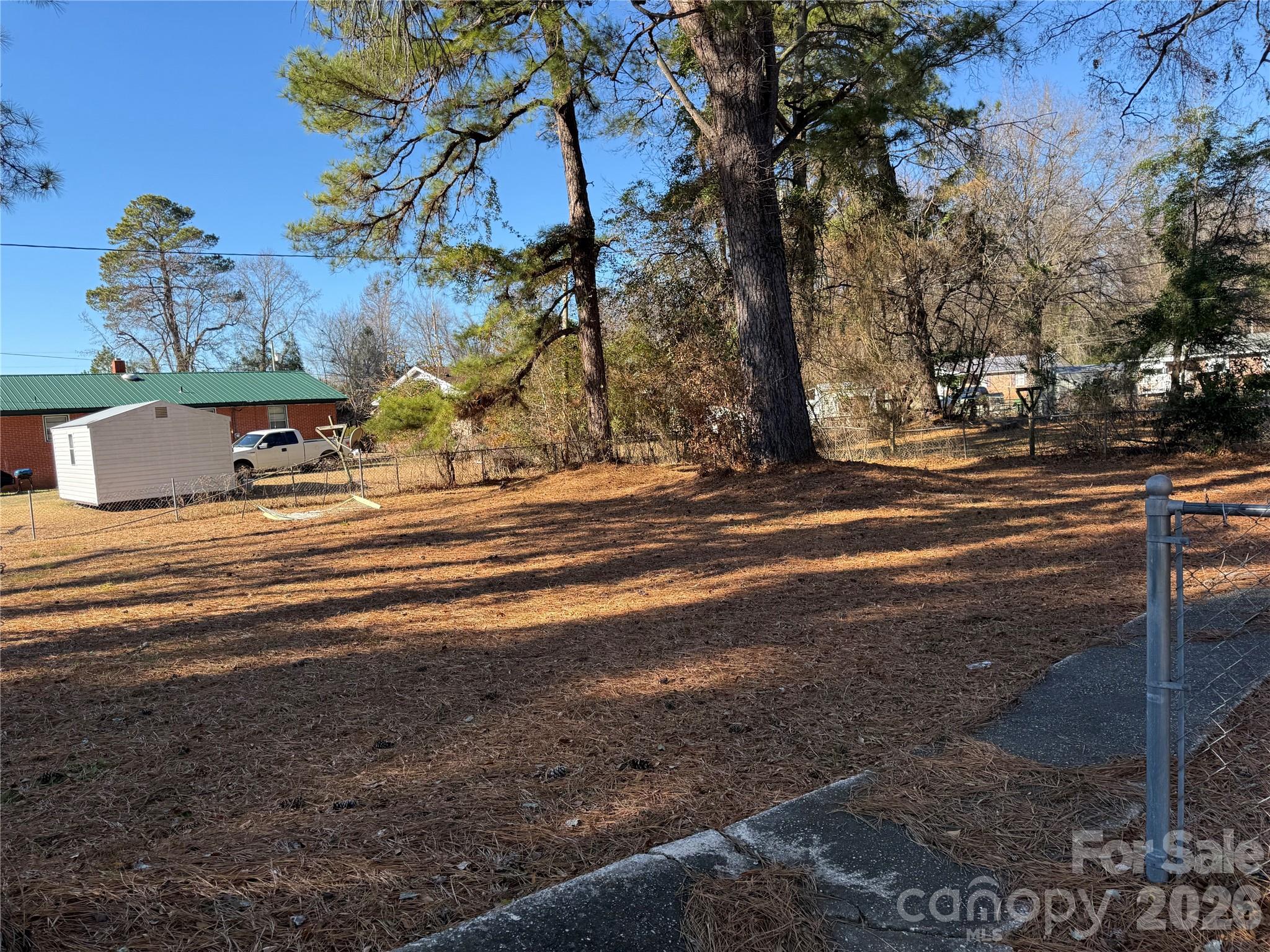 main property photo 12