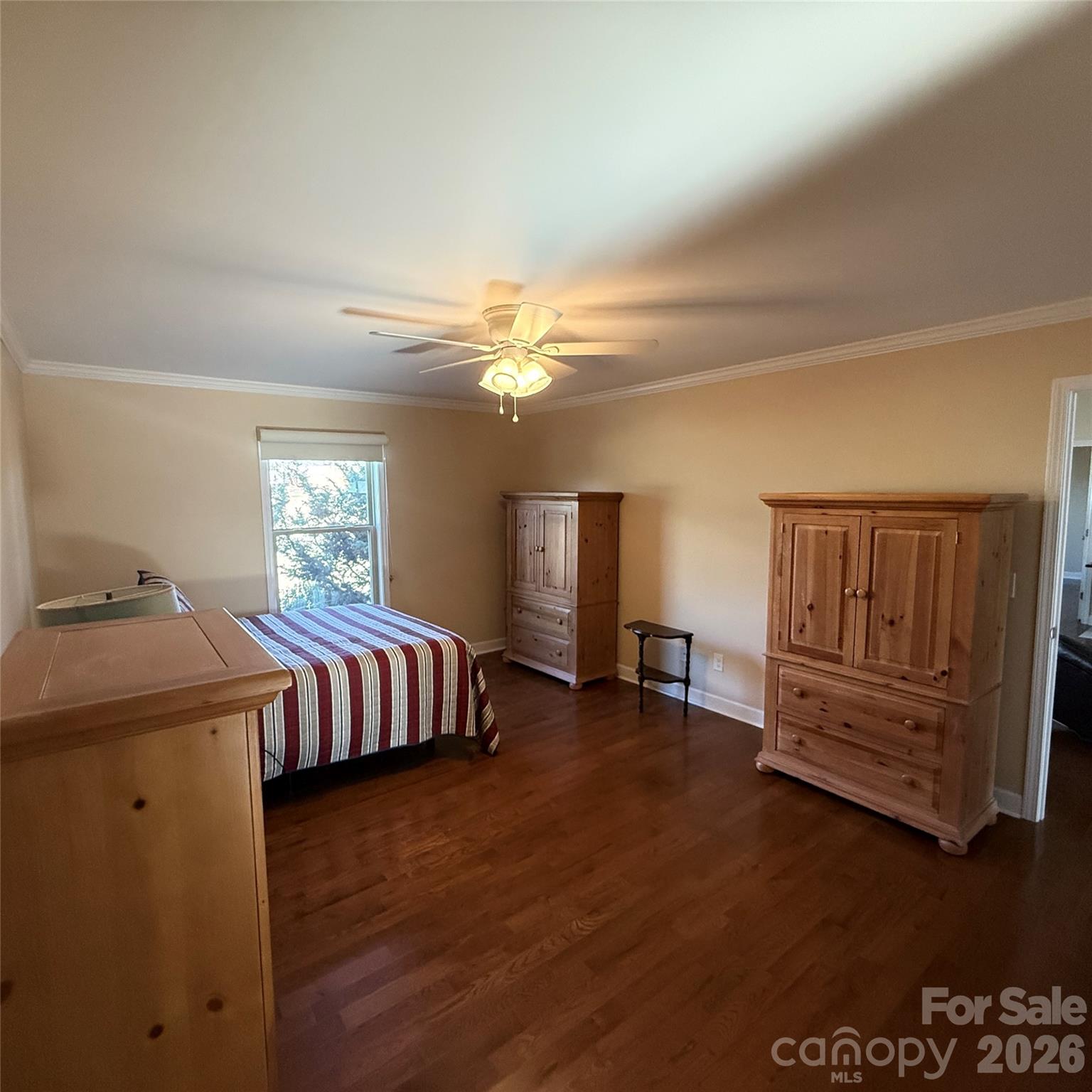 property viewer photo 10