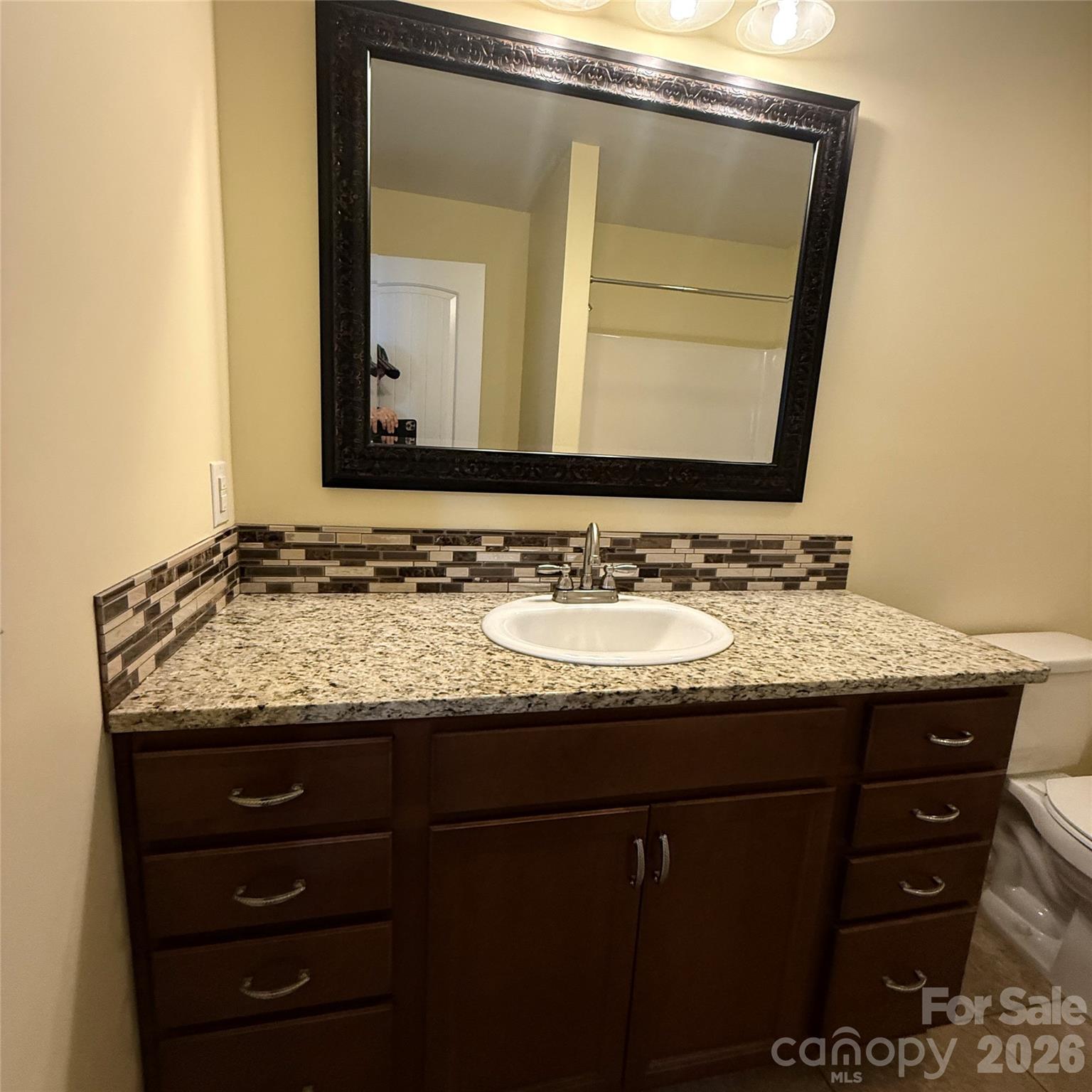 property viewer photo 15