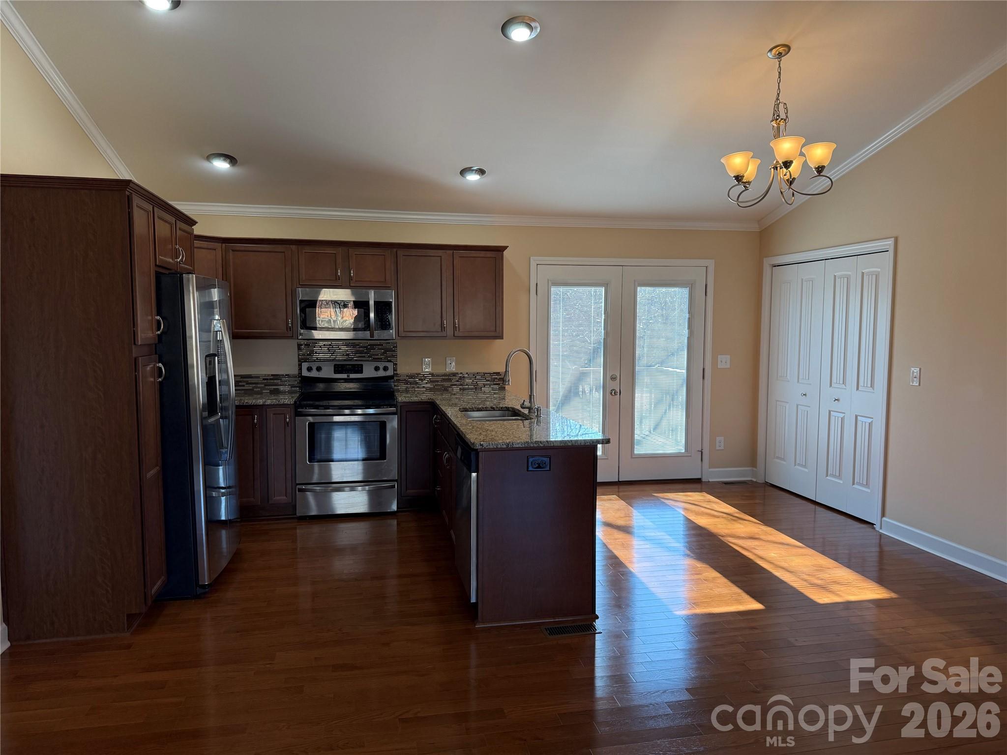 property viewer photo 5