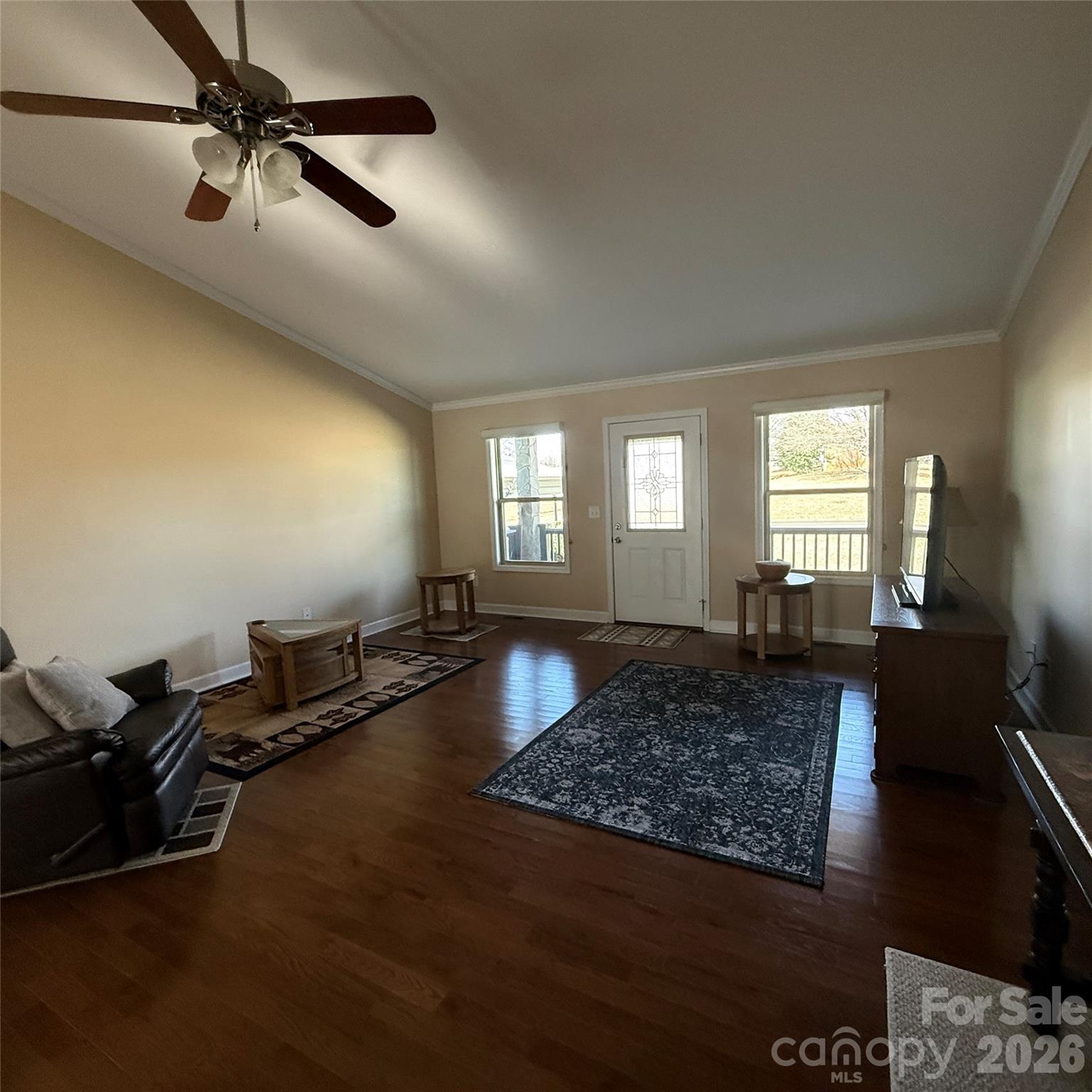 property viewer photo 8