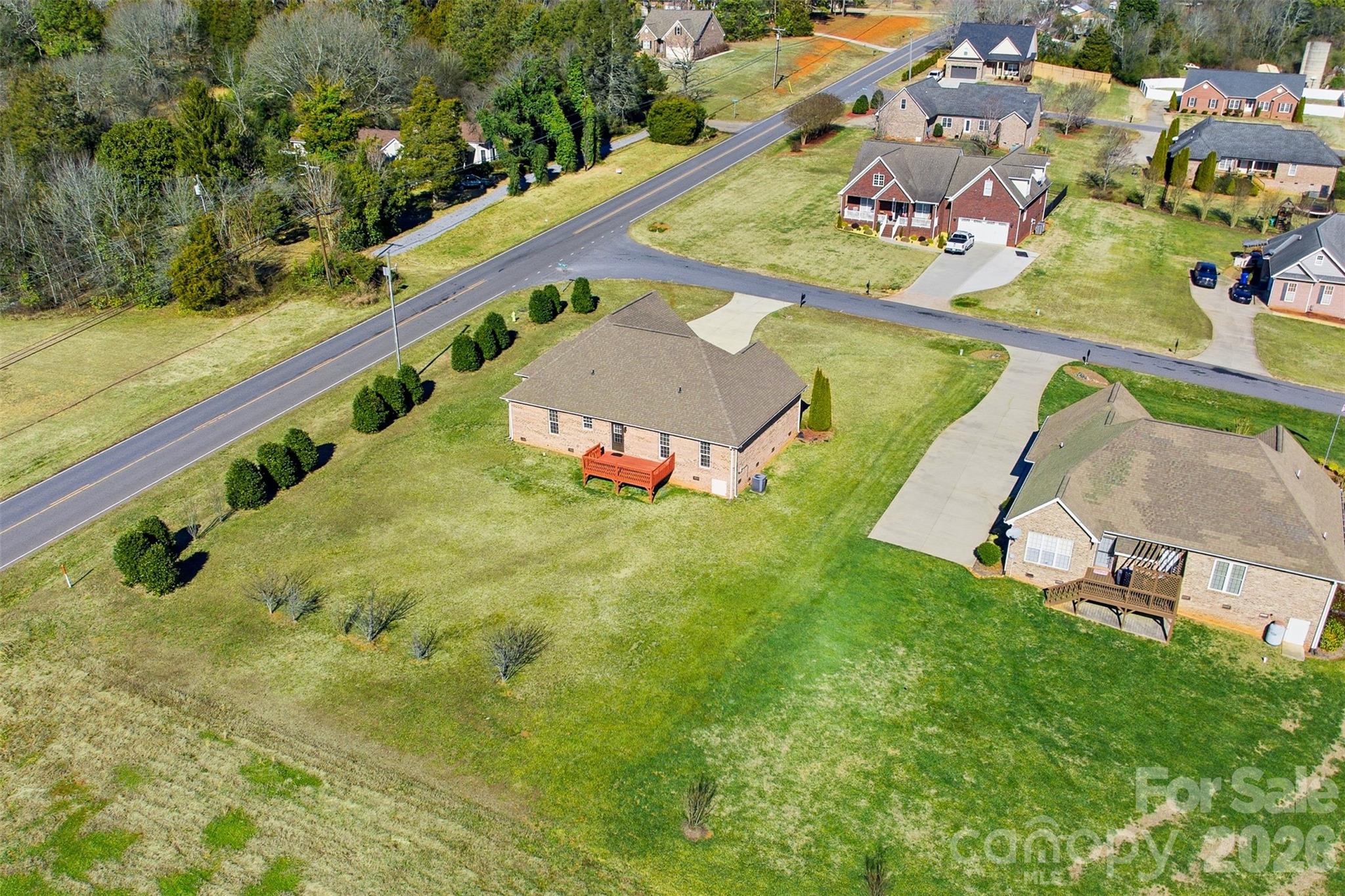 main property photo 3