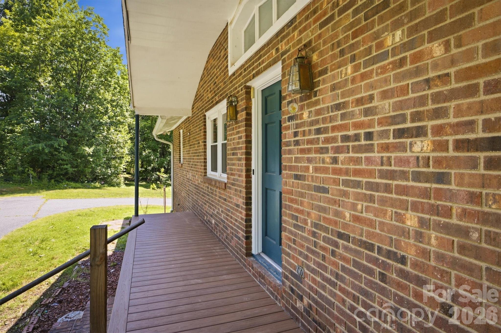 main property photo 8