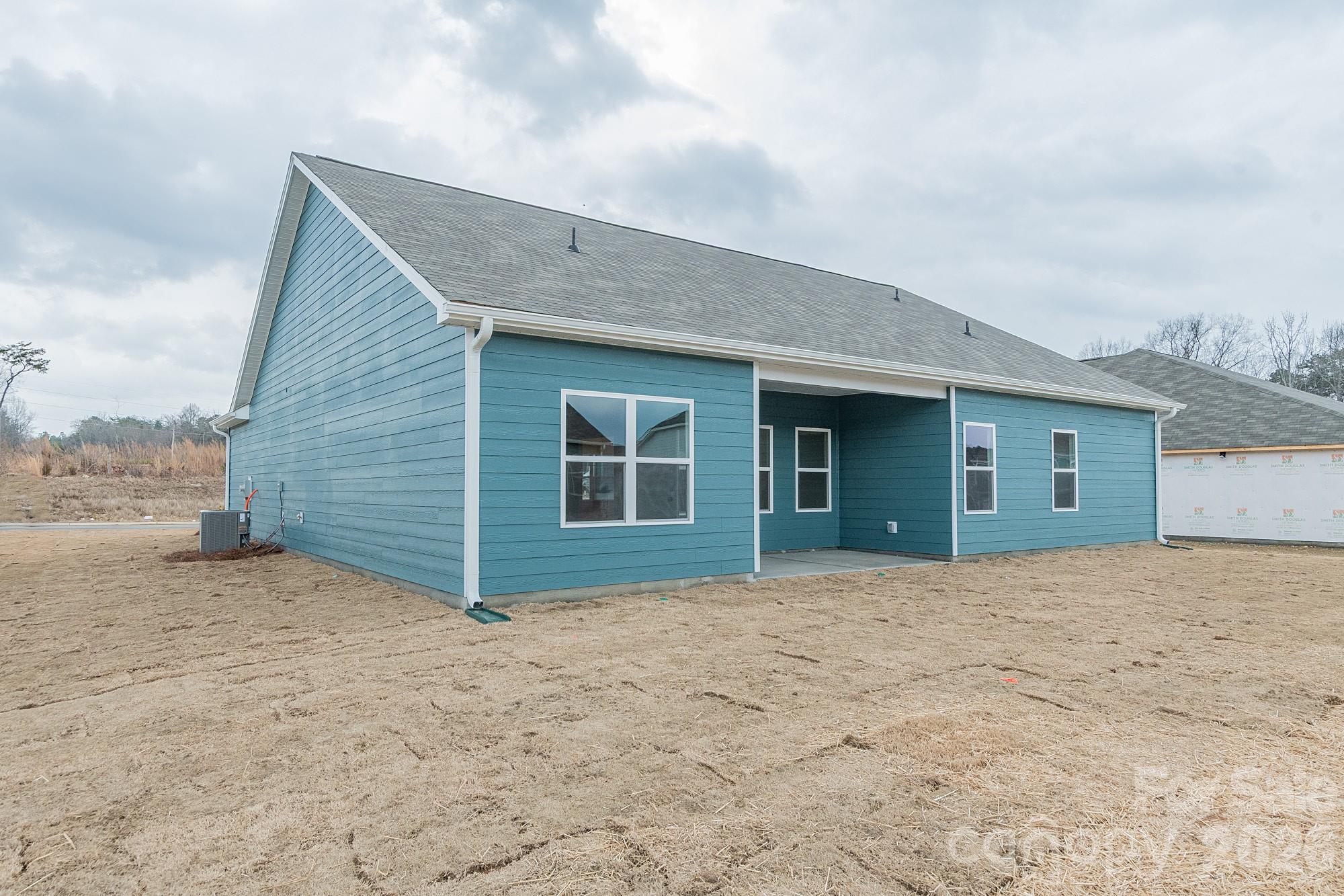 main property photo 36
