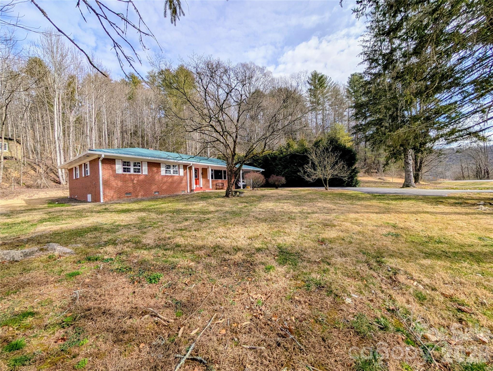 main property photo 23