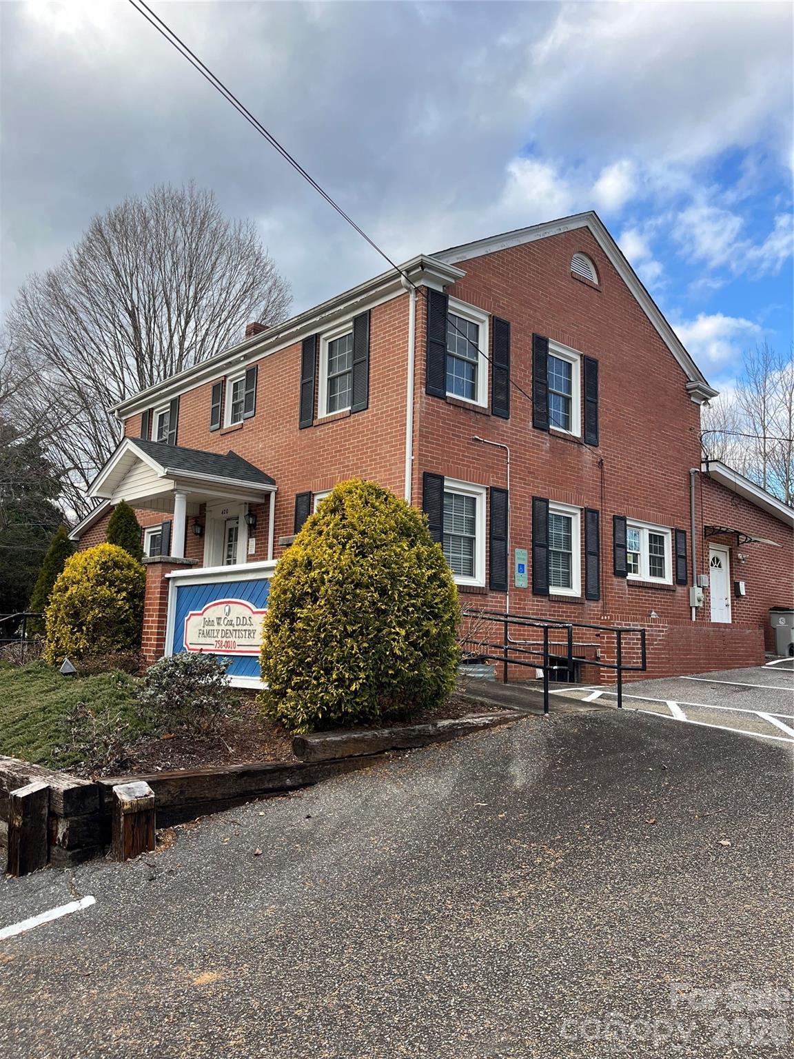 main property photo 23
