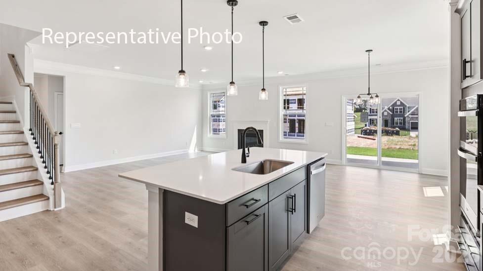 property viewer photo 4