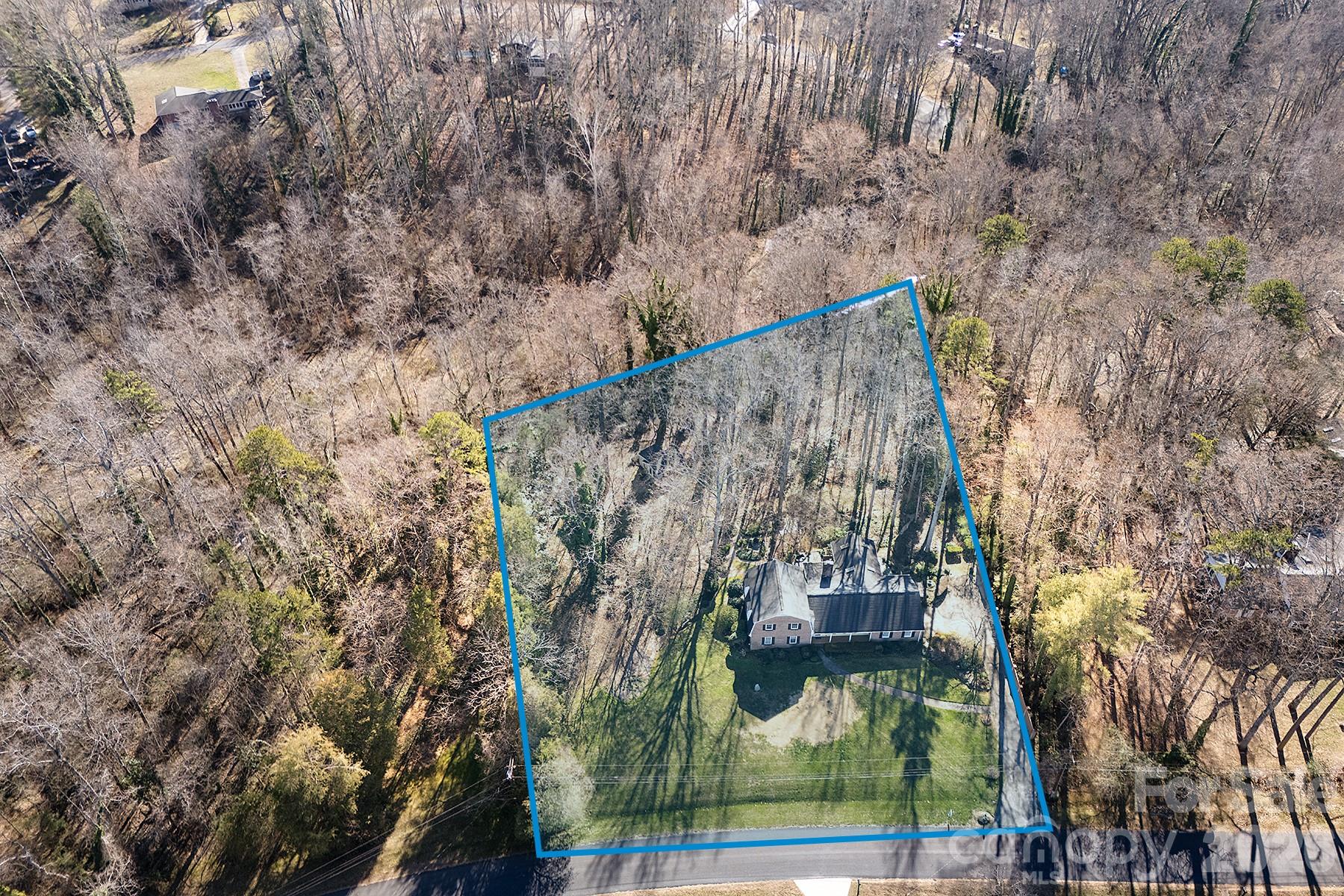 main property photo 5