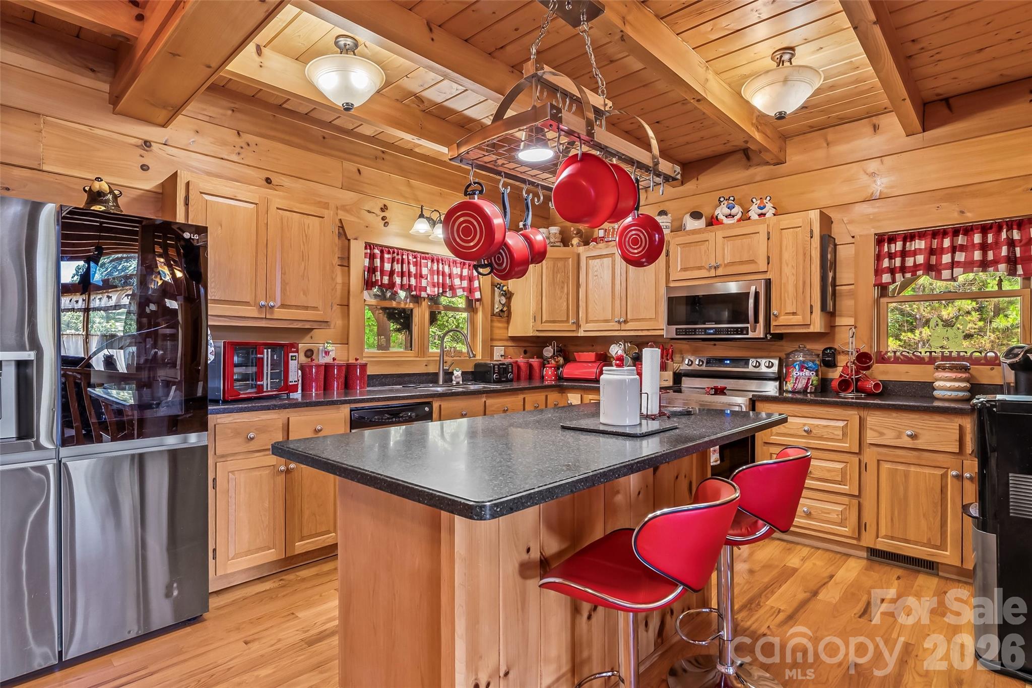 main property photo 19