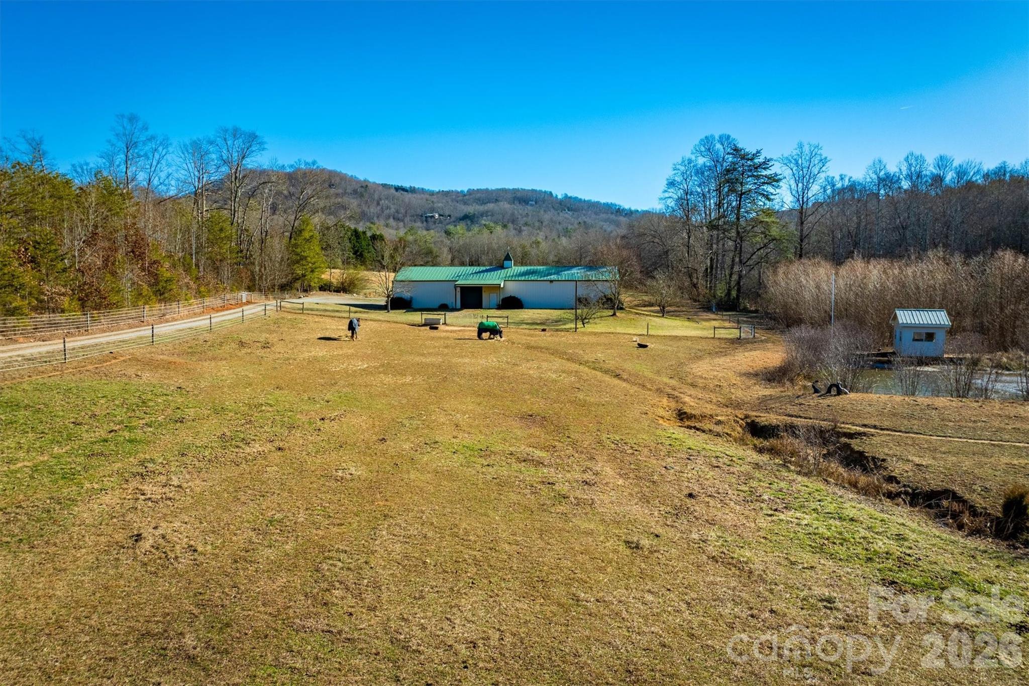 main property photo 16