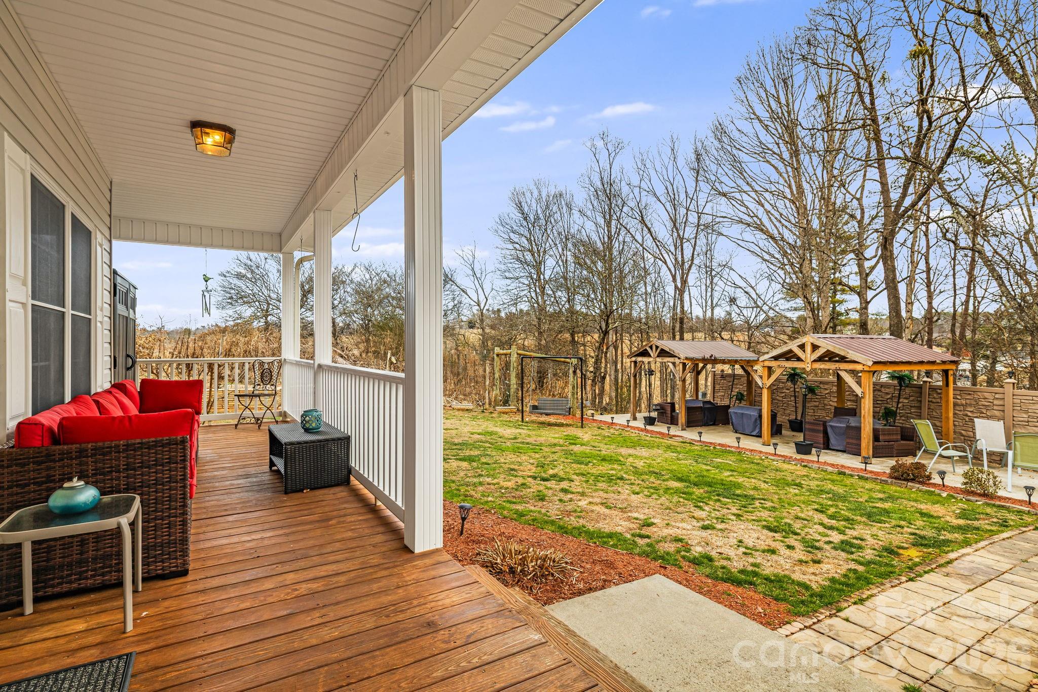 main property photo 41