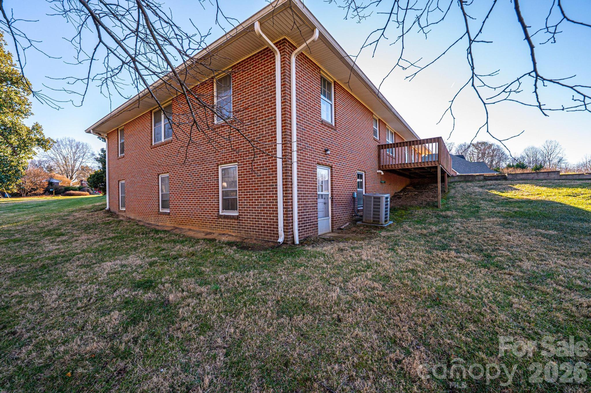 main property photo 45
