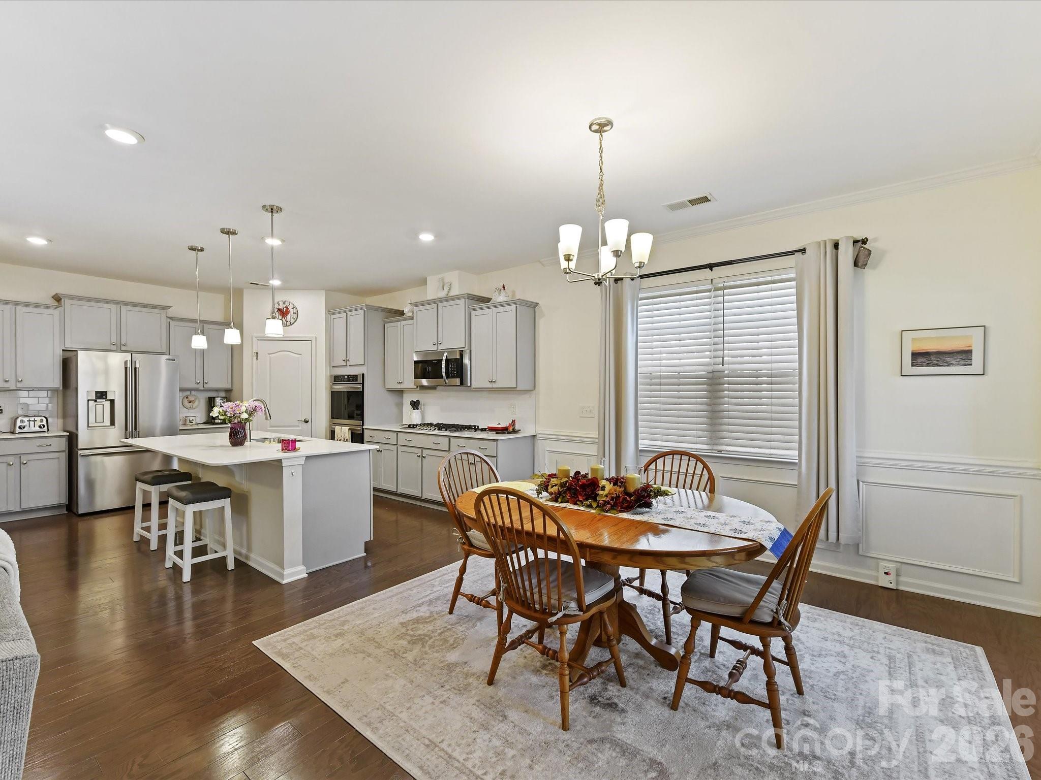 property viewer photo 11