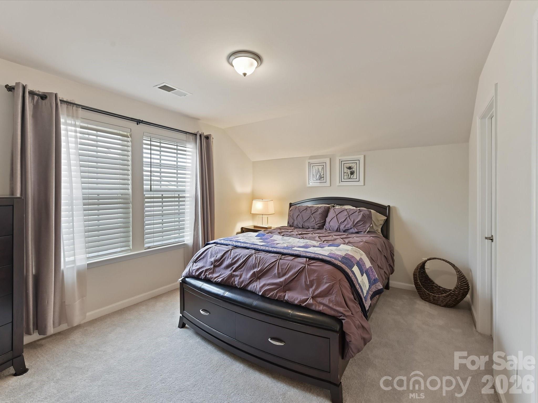 property viewer photo 24