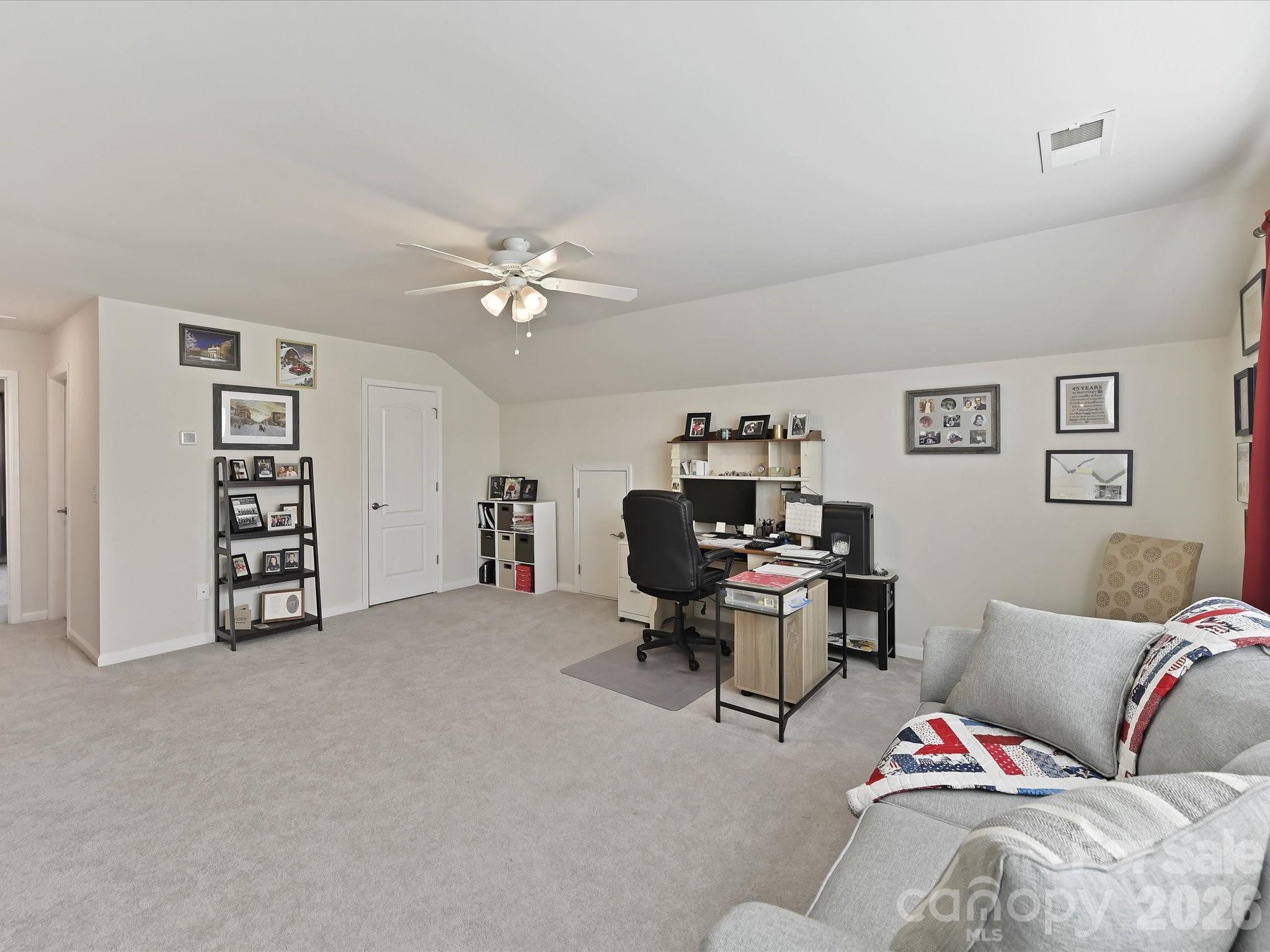 property viewer photo 28
