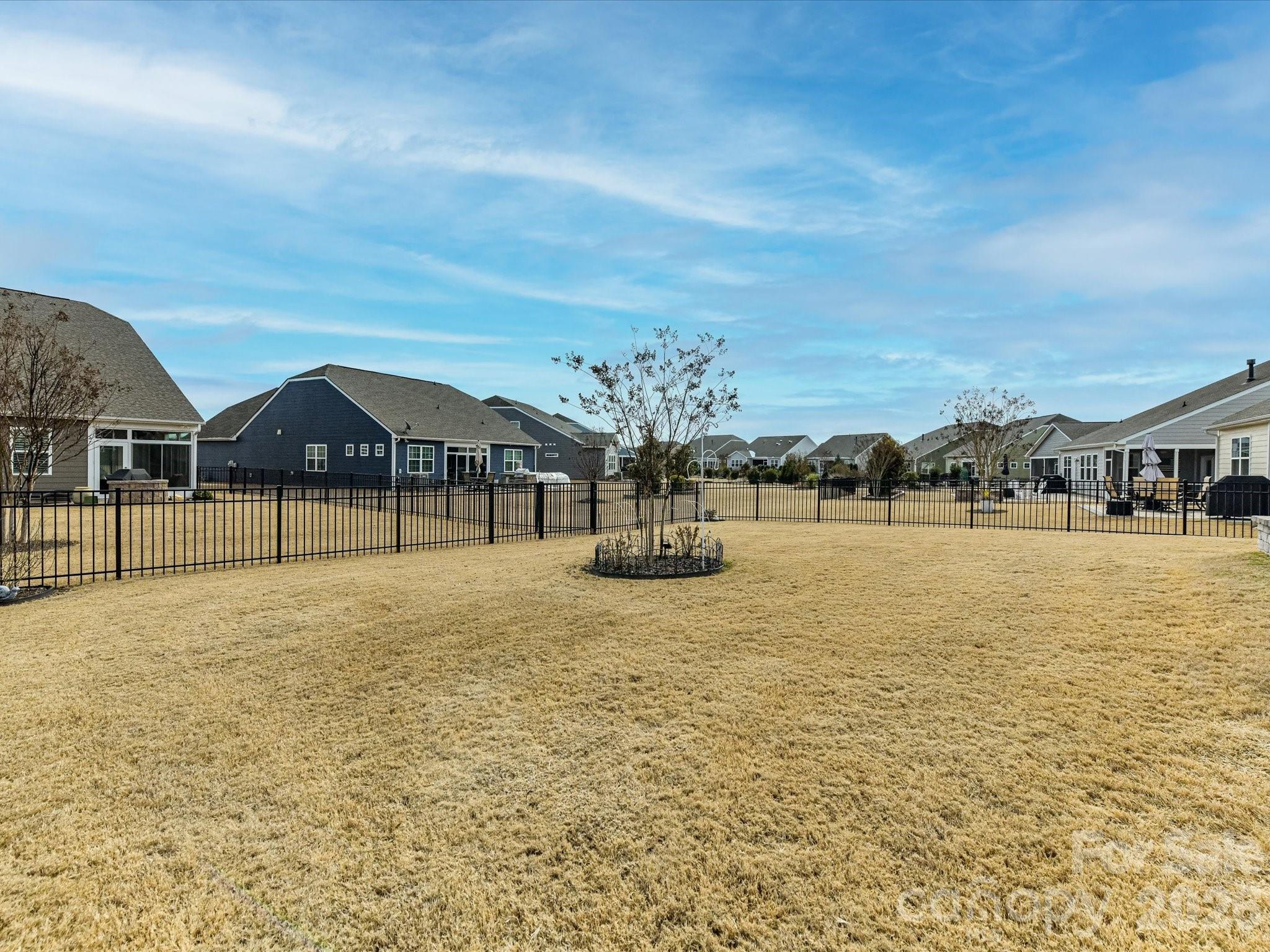 property viewer photo 34