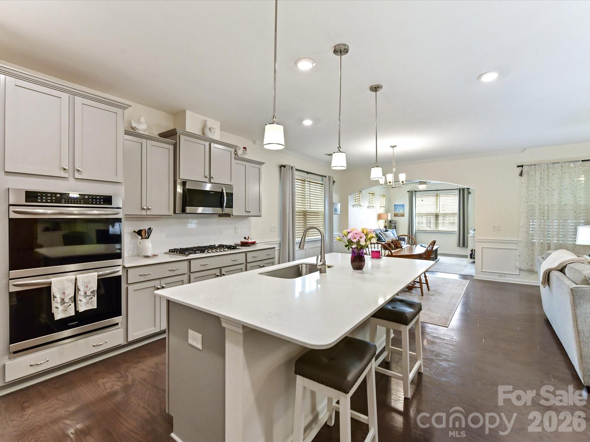 property viewer photo 7