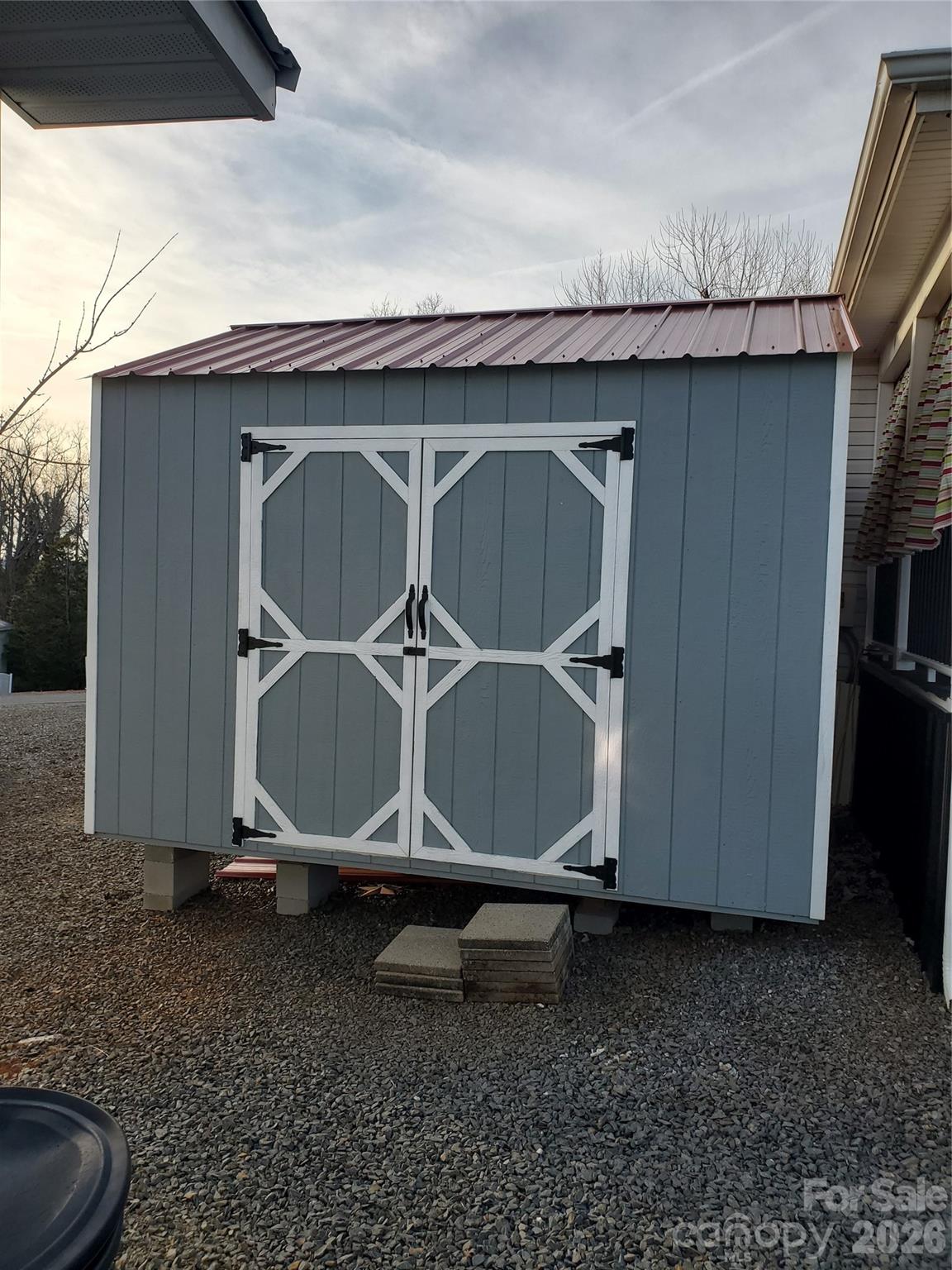 main property photo 16
